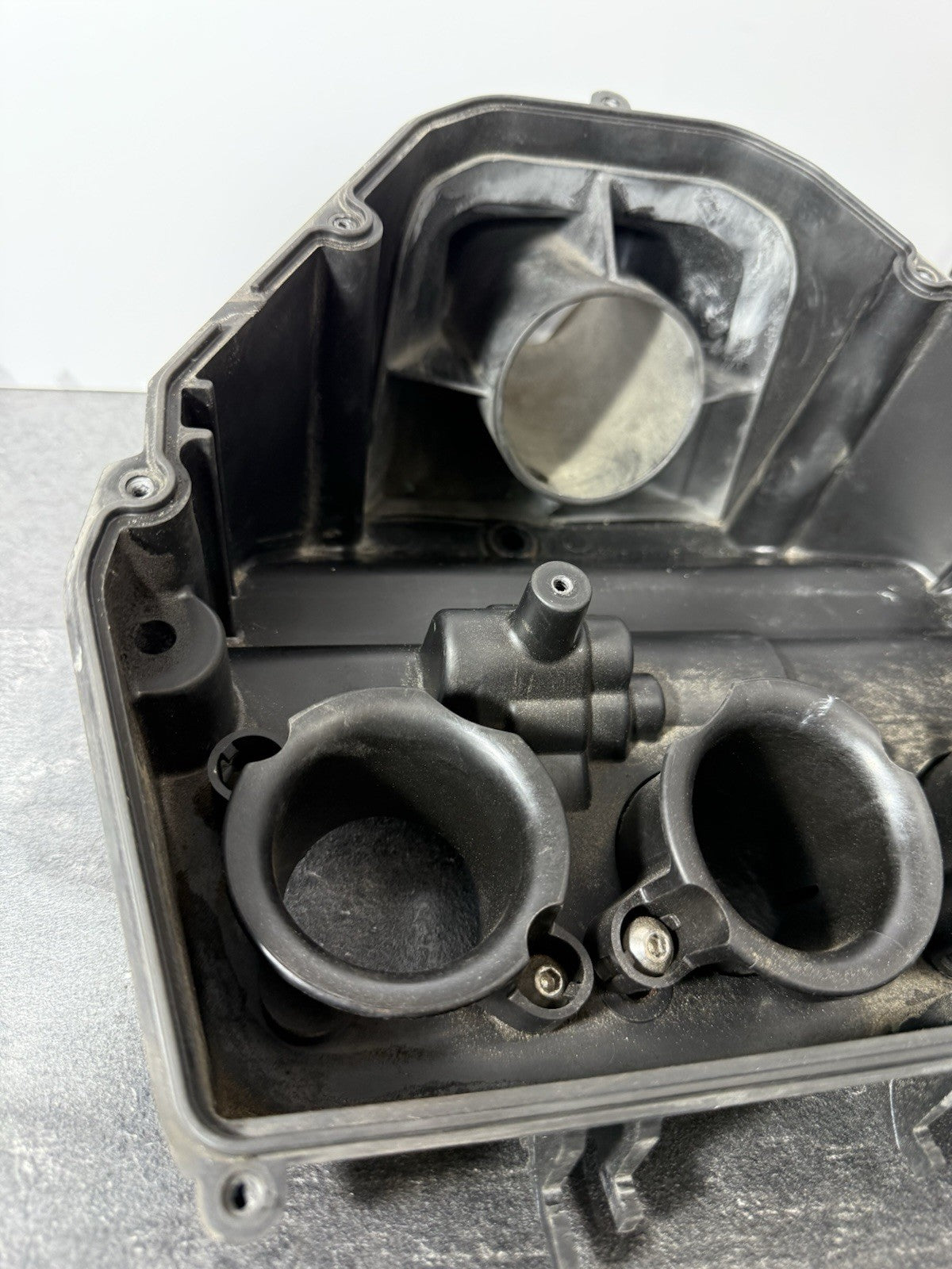 Triumph Street Triple 765 RS 2021 Airbox Filter Housing 21650 Miles 2020-2022