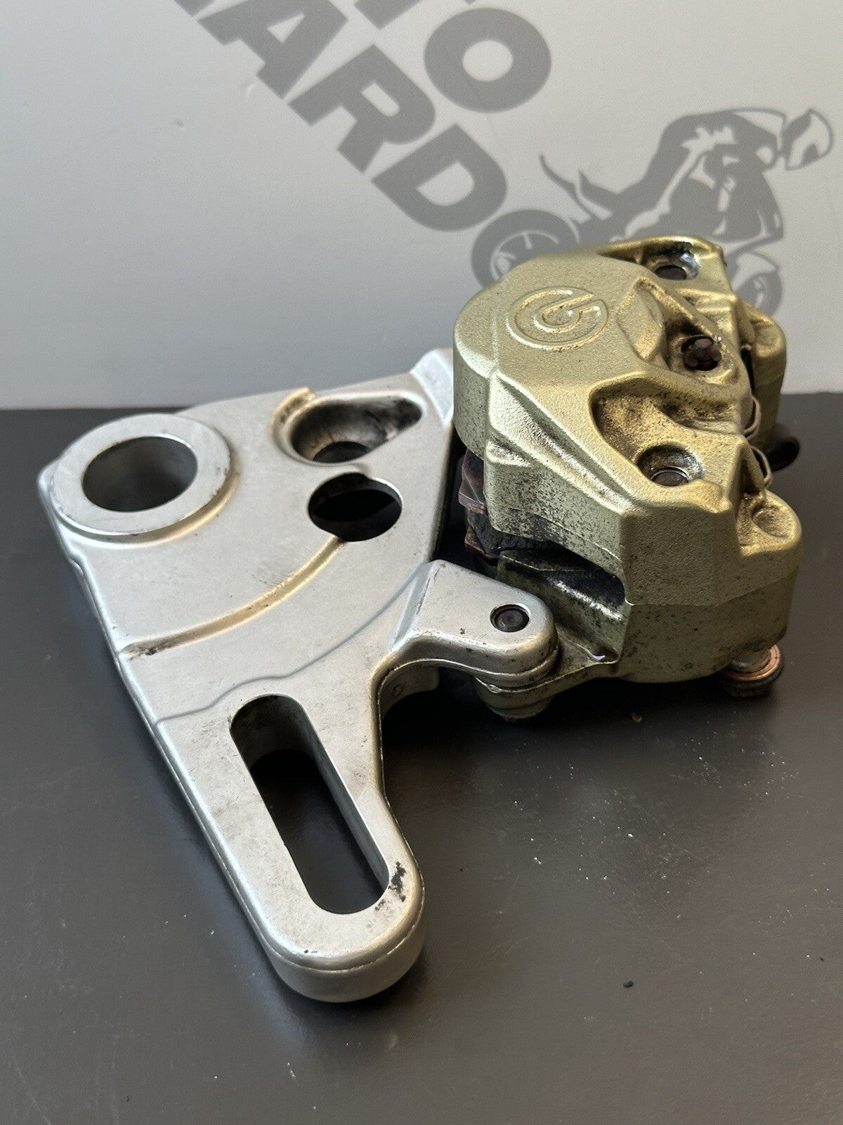 Aprilia Tuono V4 1100 FACTORY BREMBO Rear Brake Caliper & Hanger RSV4 OEM 2017