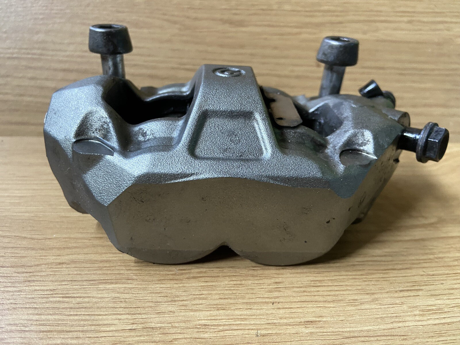 Triumph Street Triple 765 RS BREMBO FRONT BRAKE CALIPERS Brembo Monobloc M50 OEM