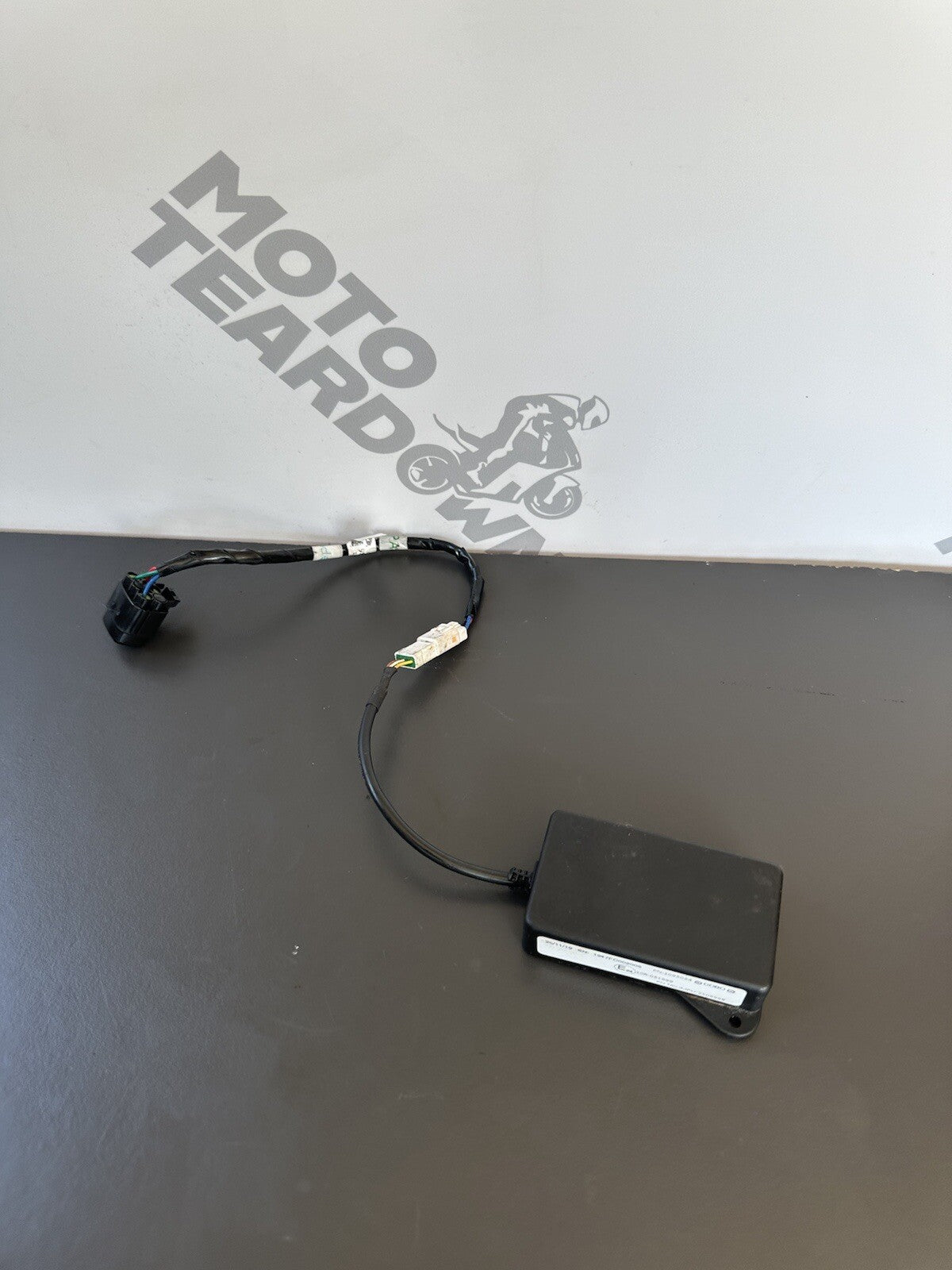 TRIUMPH STREET TRIPLE 765RS 2017-2019 BLUETOOTH MODULE T2508989 OEM