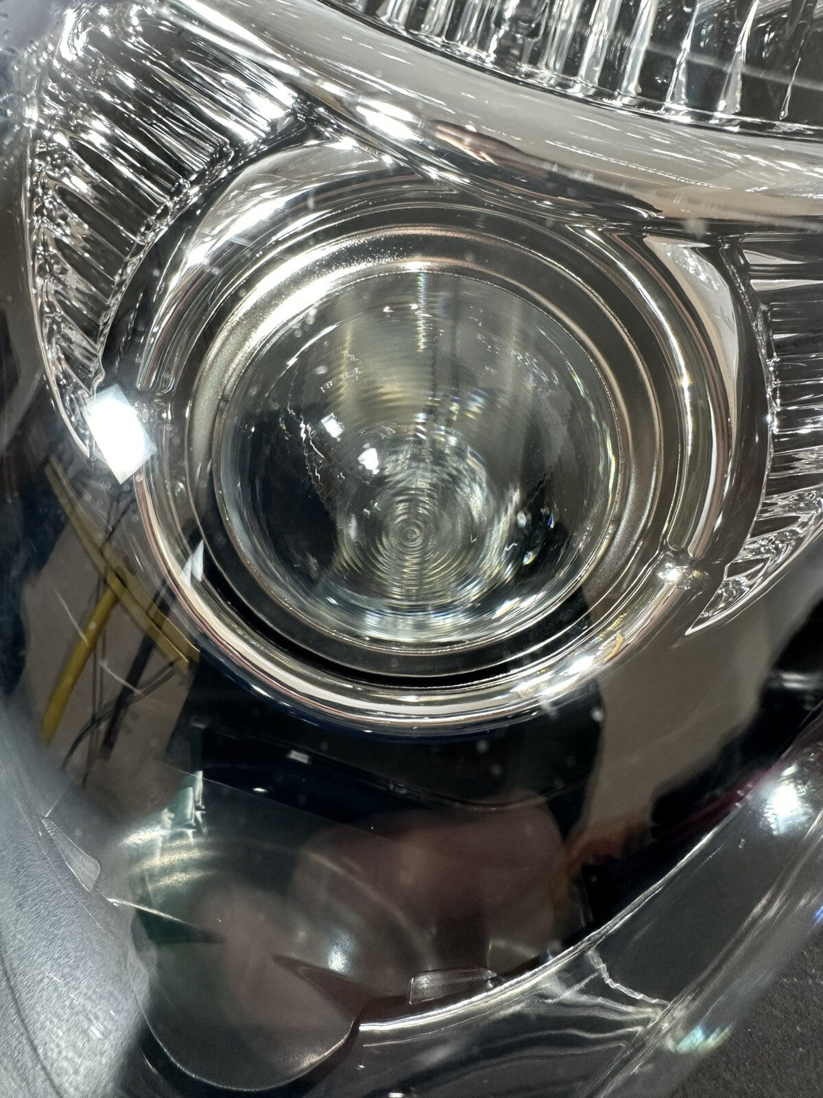 Suzuki GSXR 1300 2016 HAYABUSA Headlight Assembly Front Light 18408 Miles OEM