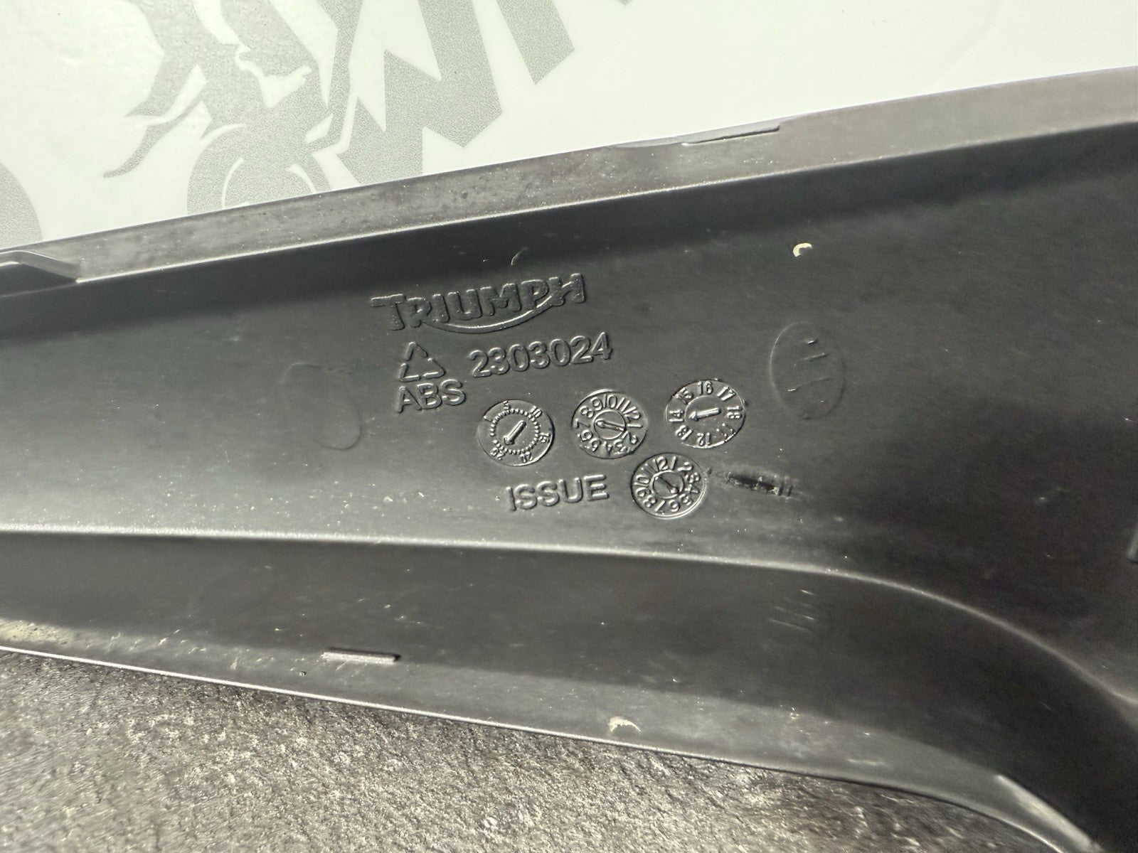 e3c49322-5d54-4fe3-99c5-4cc7fef57d1f