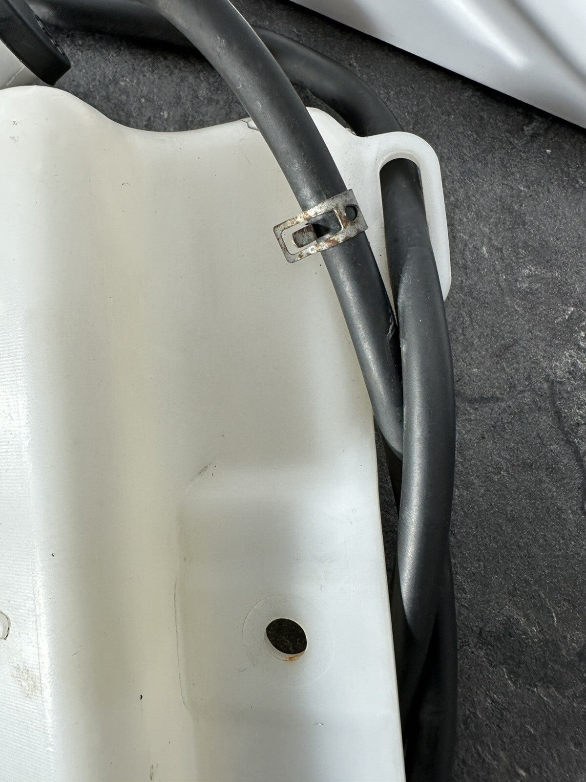 Suzuki GSXR 1000 2014 Expansion Tank Coolant Reservoir 22774 Miles 2009-2016 OEM