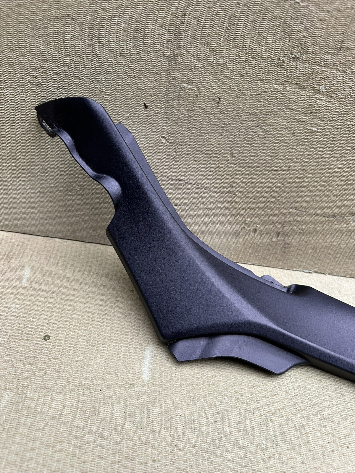 Yamaha Yzf R7 Yzf690 2022 - 2023 Right Side Fuel Tank Infill Fairing Right Tank