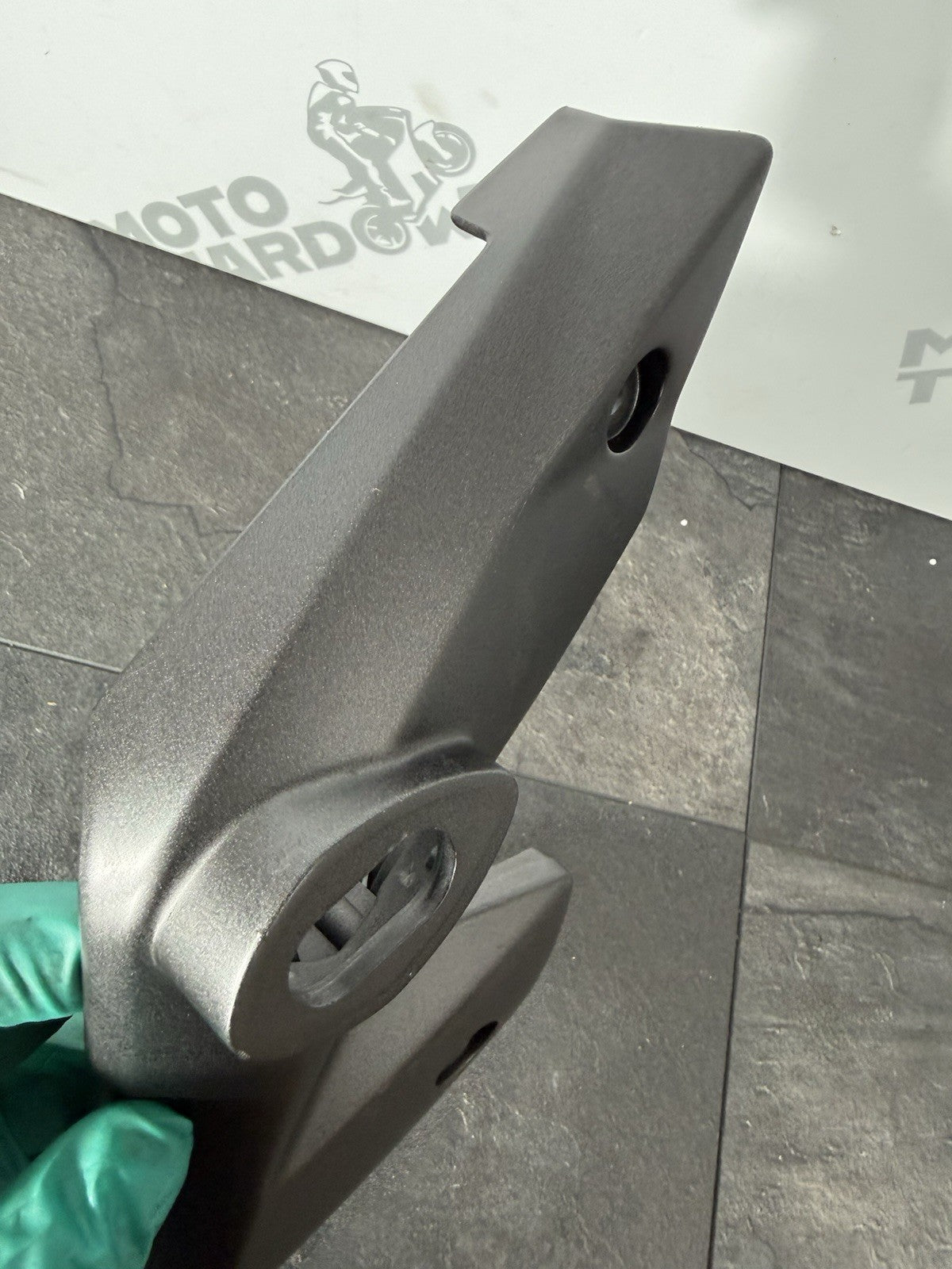 e4421084-928d-46d6-b308-6e30de42d456