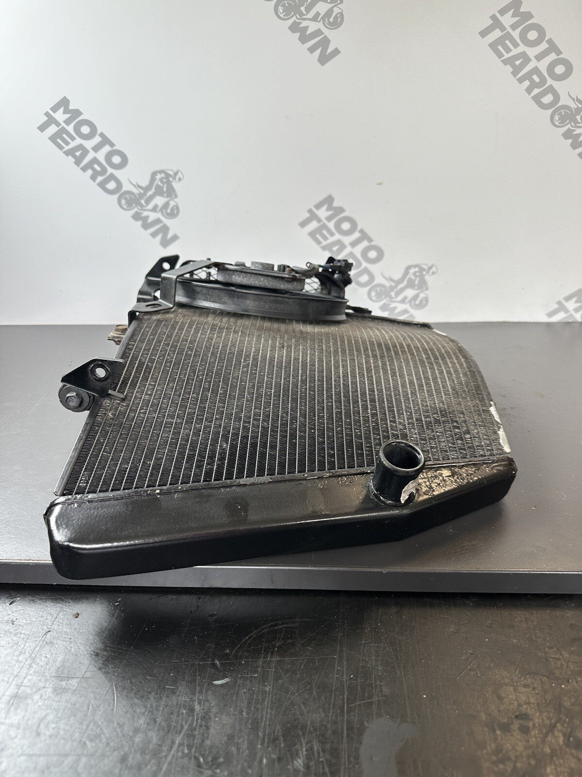 Suzuki GSXR 1000 Radiator Coolant Rad 2009-2016 Only 33,787 Miles OEM Radiator