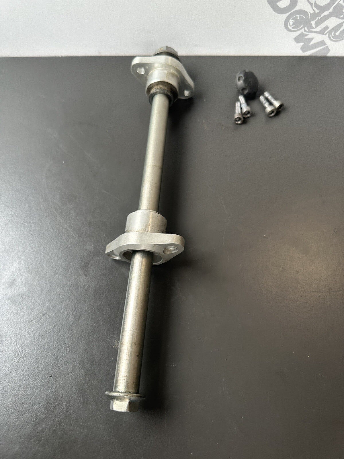 TRIUMPH STREET TRIPLE 675 SWINGARM SPINDLE YEAR 2013-2016 12,409 Miles