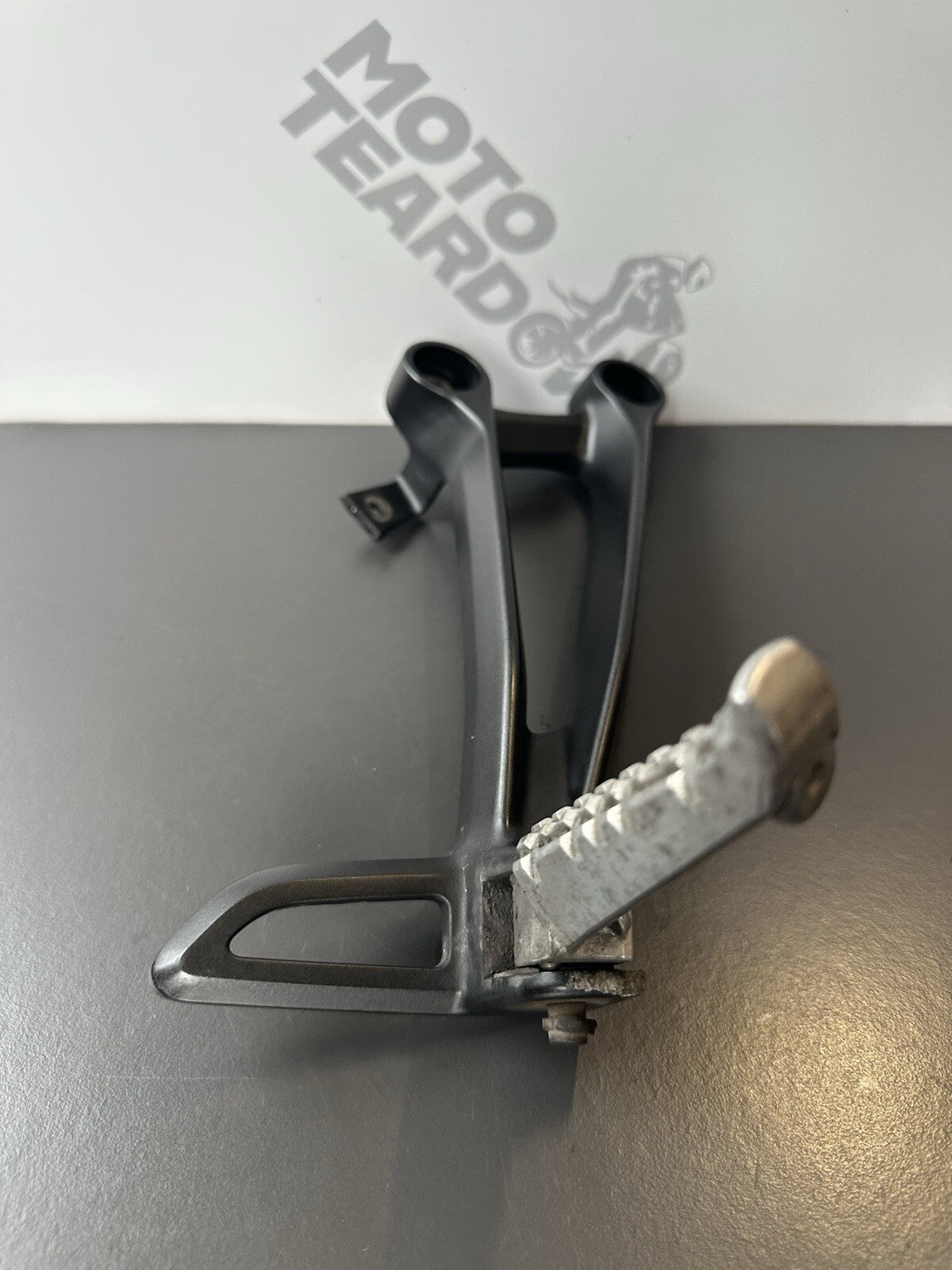 Yamaha MT-07 right pillion footrest Yamaha MT07 Right Pillion Foot Rest 2014-17