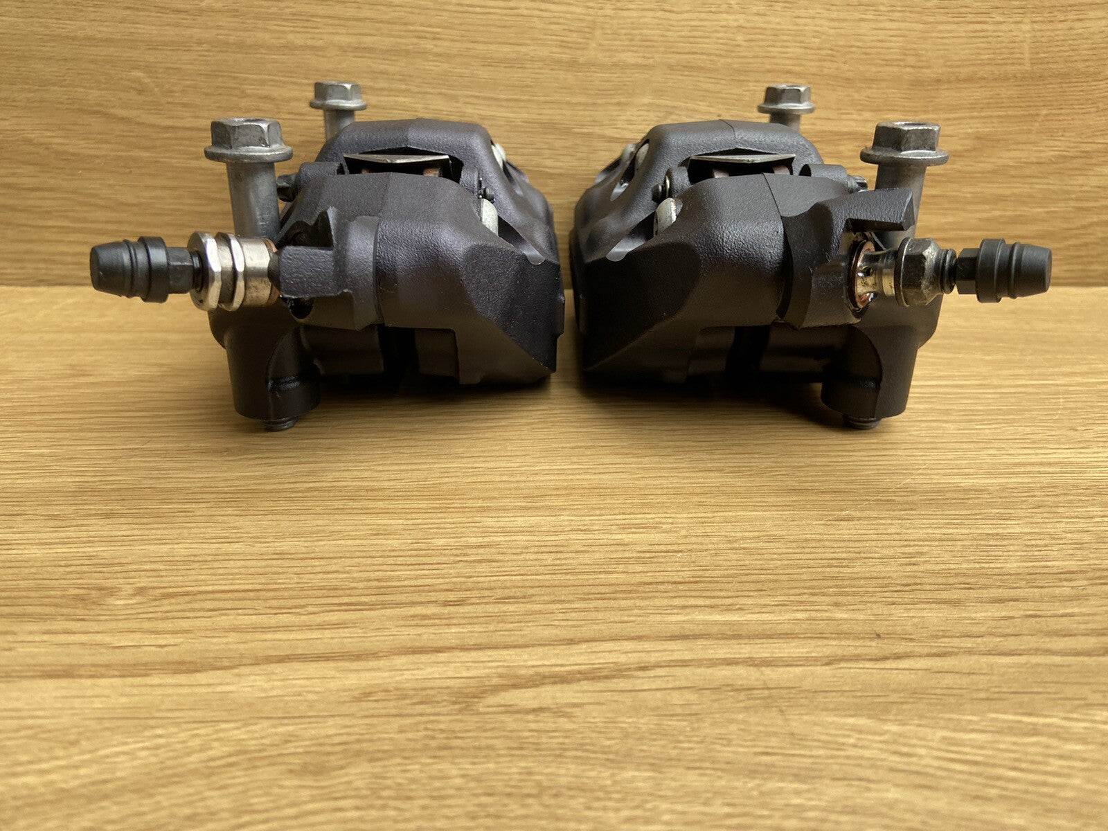 BMW S1000R Sport 2021 7,953 miles front brake calipers pair Hayes BMW S1000R OEM