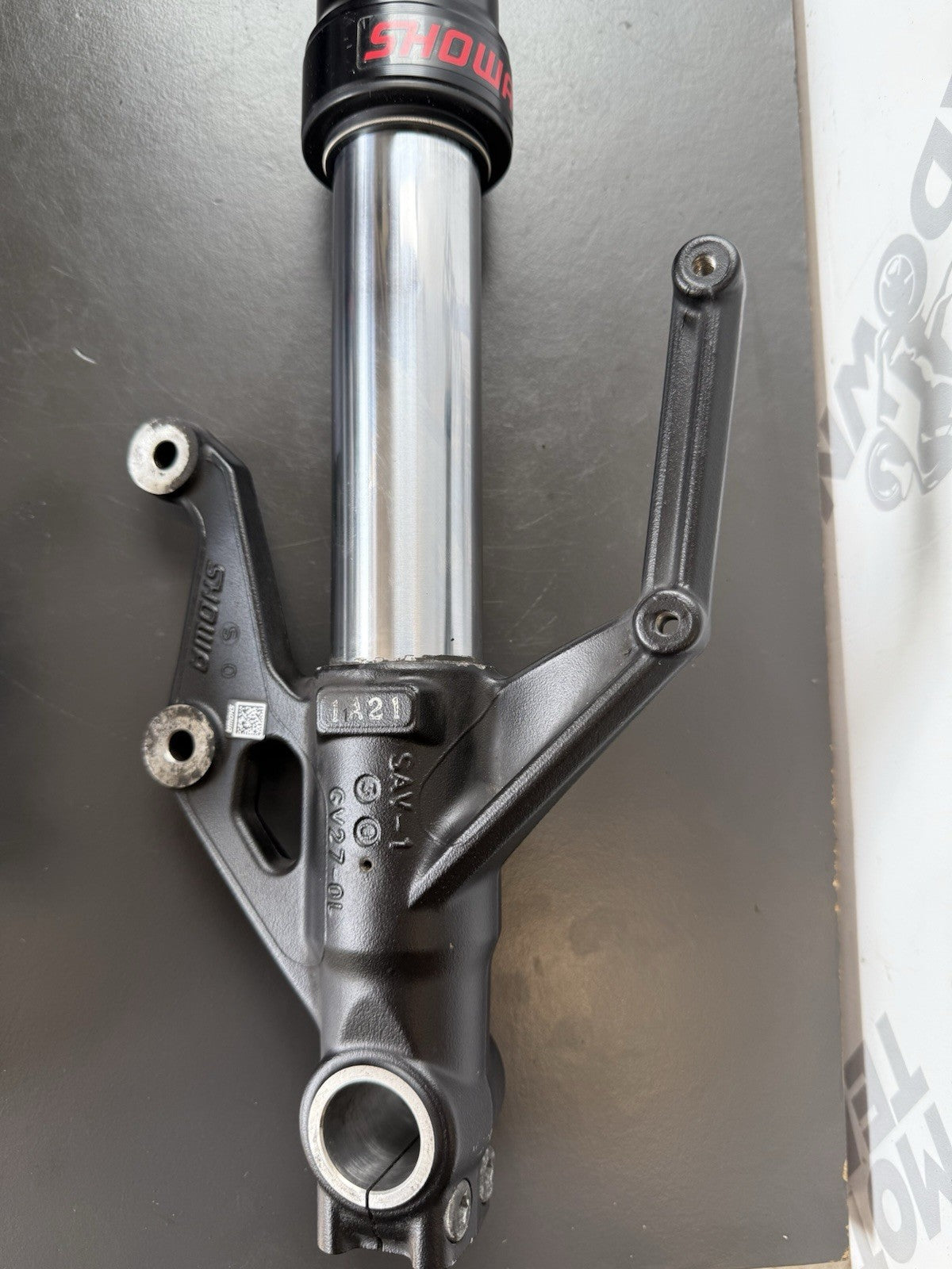 Triumph Trident 660 SHOWA Front Forks Front Suspension 2021-2024 OEM Showa Forks