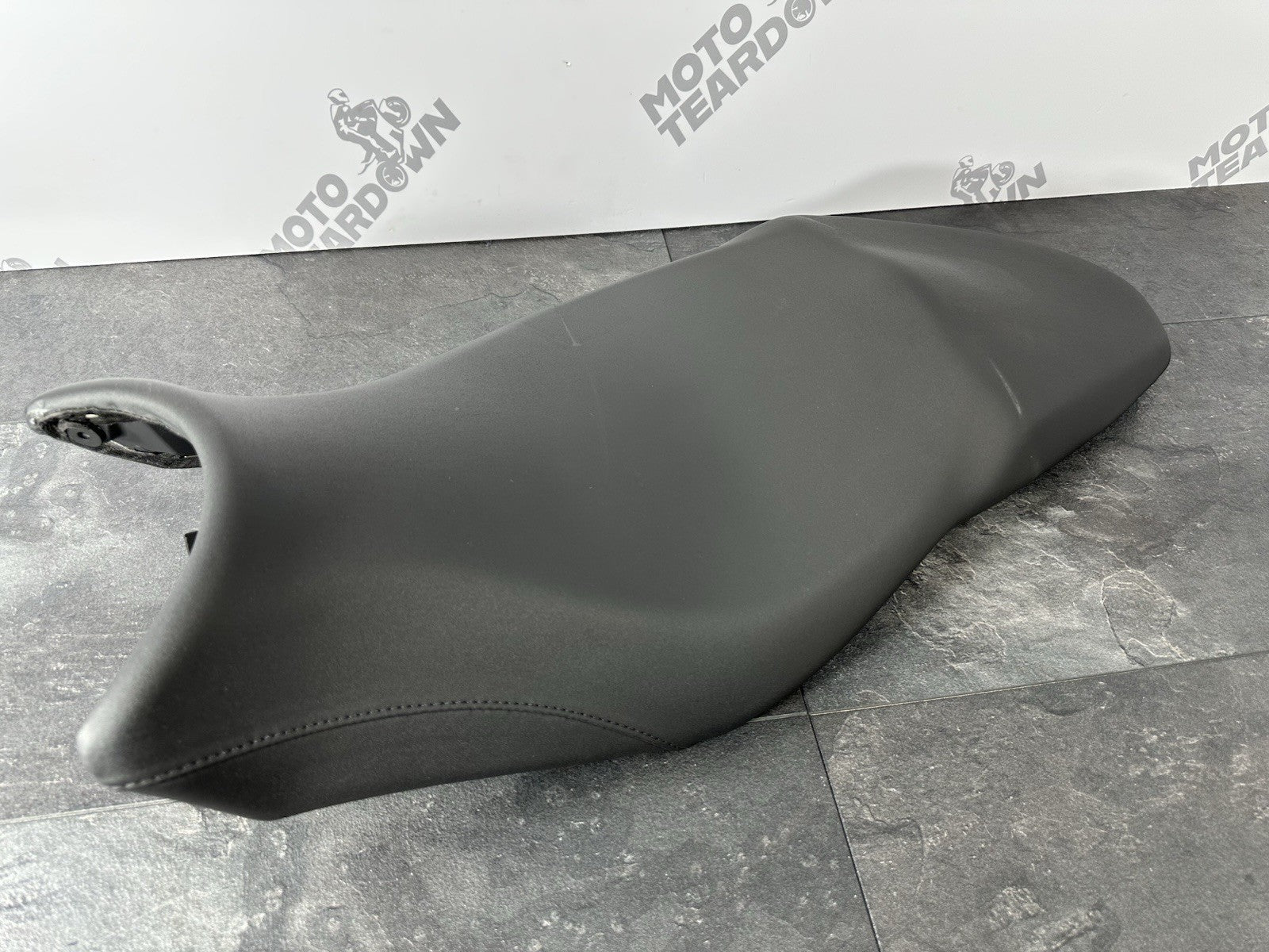 Triumph Street Triple 675 R 2015 Seat Riders Pillion Seat 2016 16470 Miles OEM