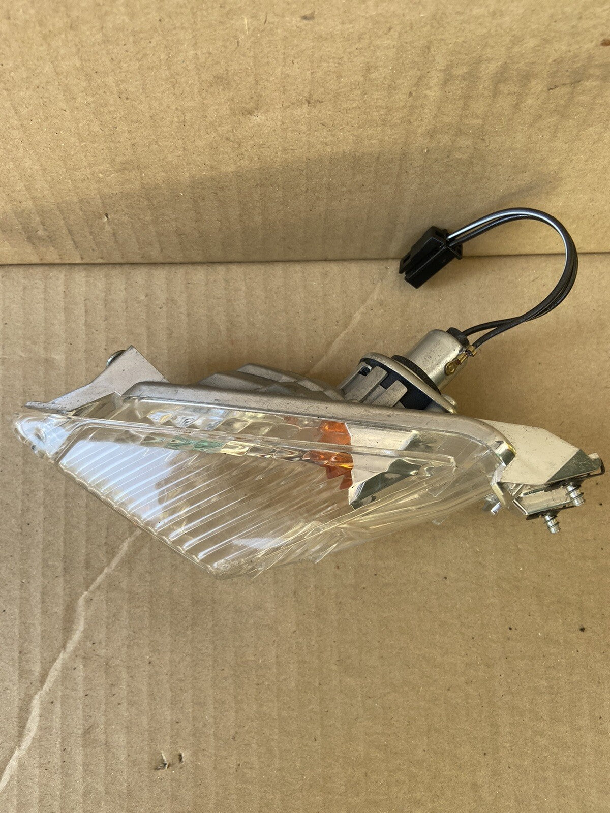 Suzuki GSXR600 GSXR750 Right rear indicator , Genuine OEM 2011 - 2017 Indicator