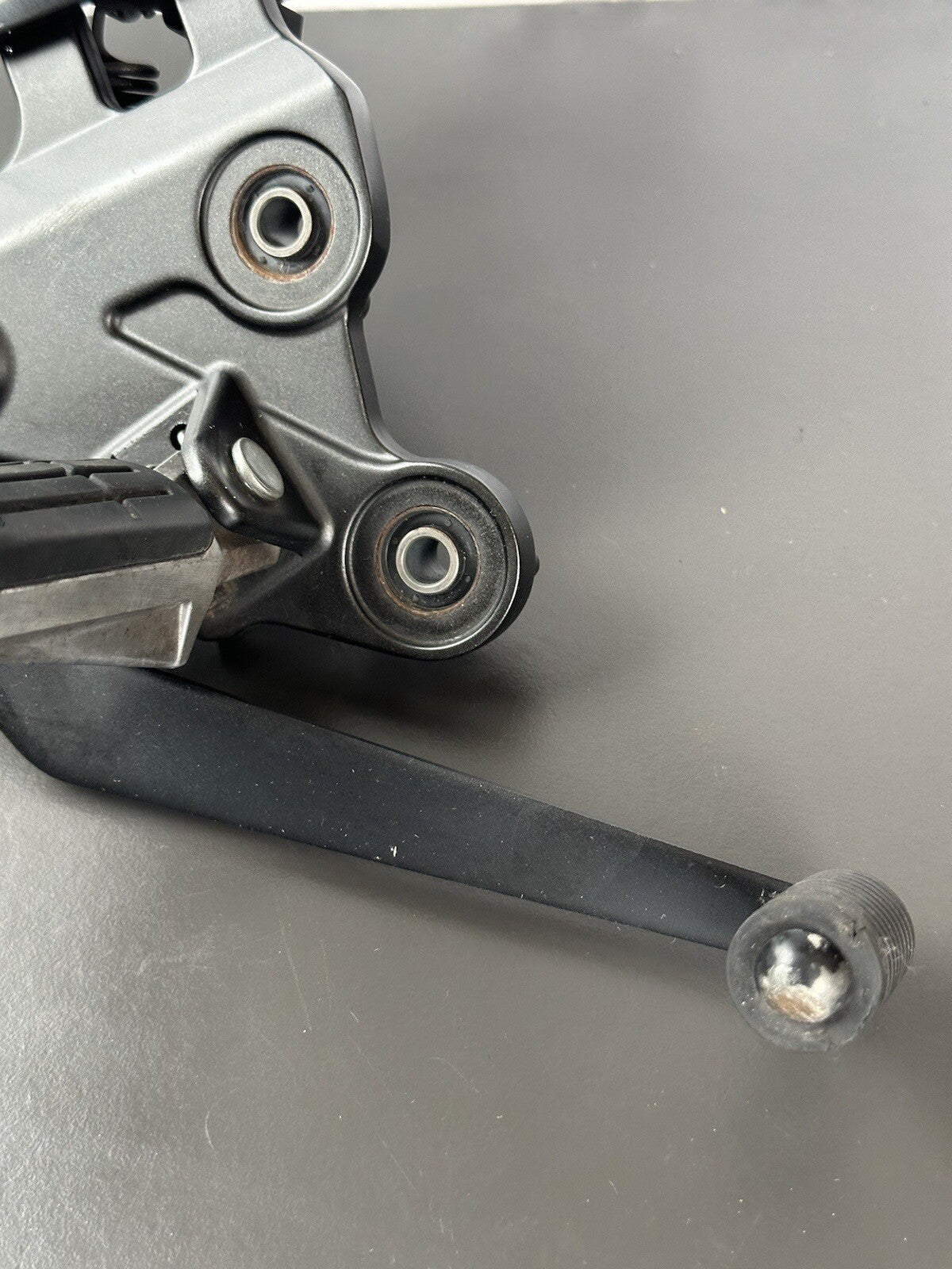 Yamaha MT-07 MT07 ABS 2022 Right riders footrest assembly Right Foot Rest PEM