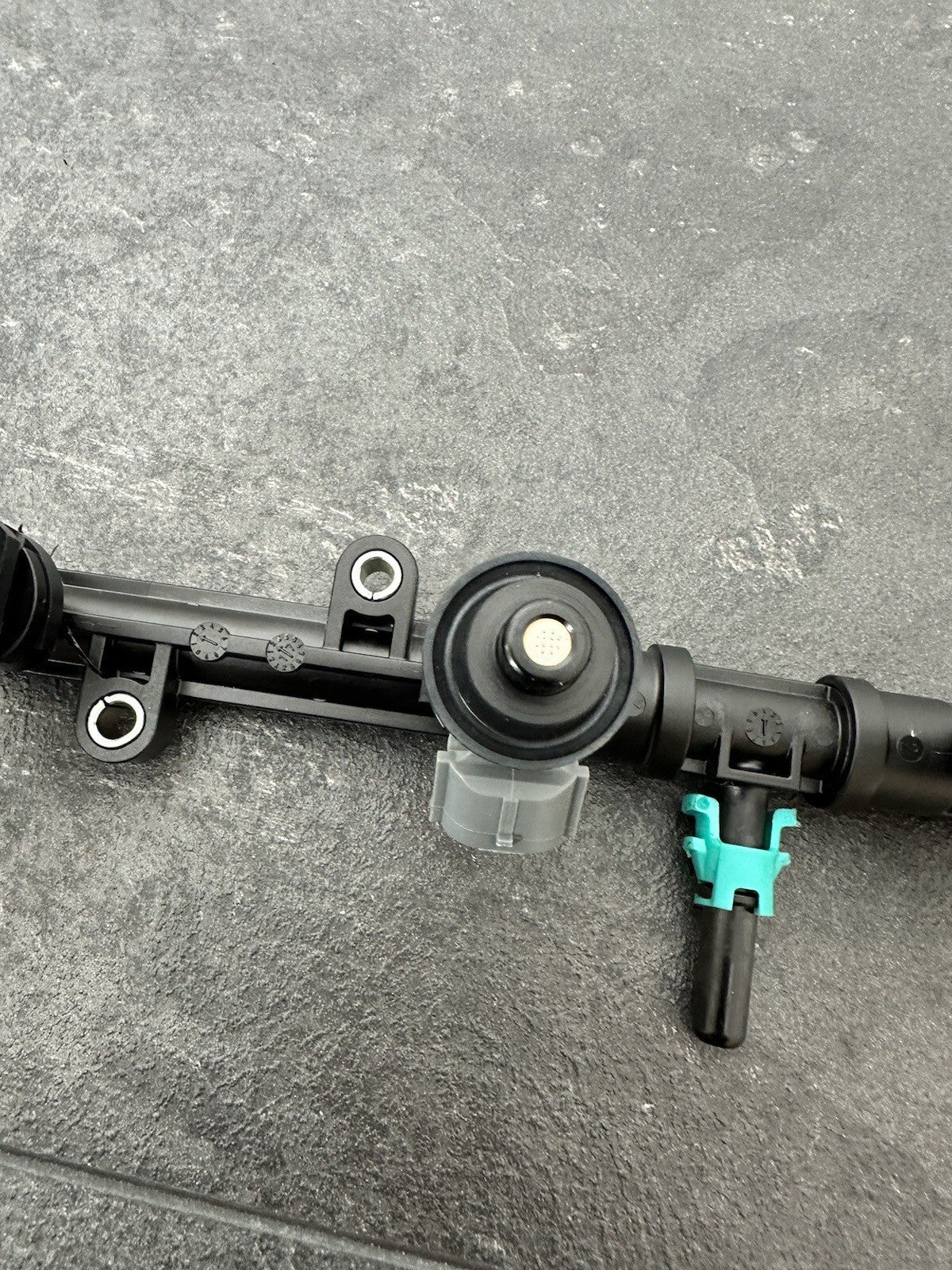 Honda Fireblade CBR1000RR 2019 Secondary Fuel Injectors 2017 2018 OEM 4000 Miles