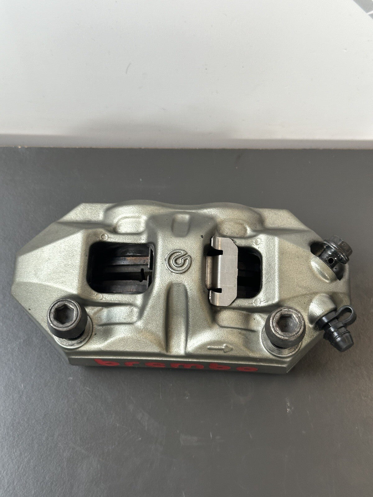 Triumph Speed Triple RS 1050 2018-2020 Brembo front brake calipers pair BREMBO