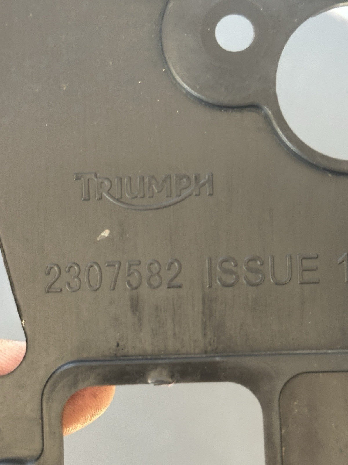 Triumph Street Triple 675 Clock Speedo DASHBOARD MOUNT T2307582 2007-11 OEM 675R