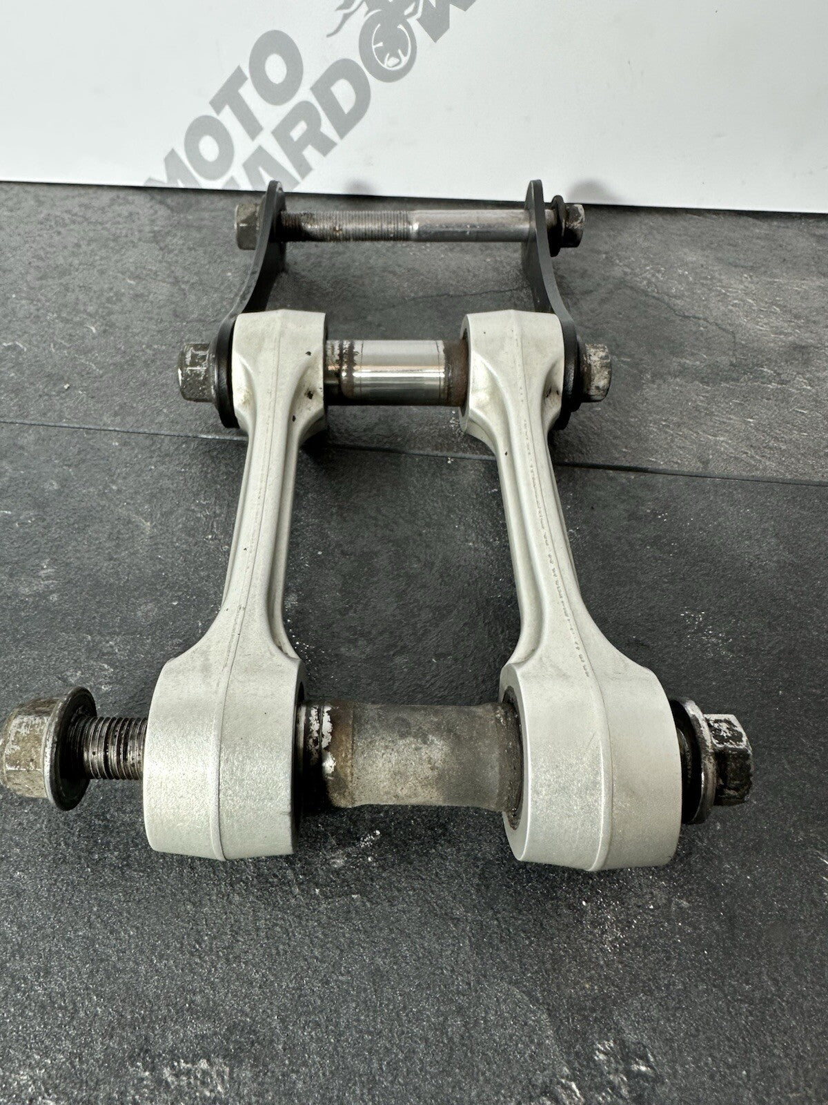 Triumph TIGER 900 GT PRO 2022 Shock Linkage Dog Bone 6337 Miles 2020-2023 OEM