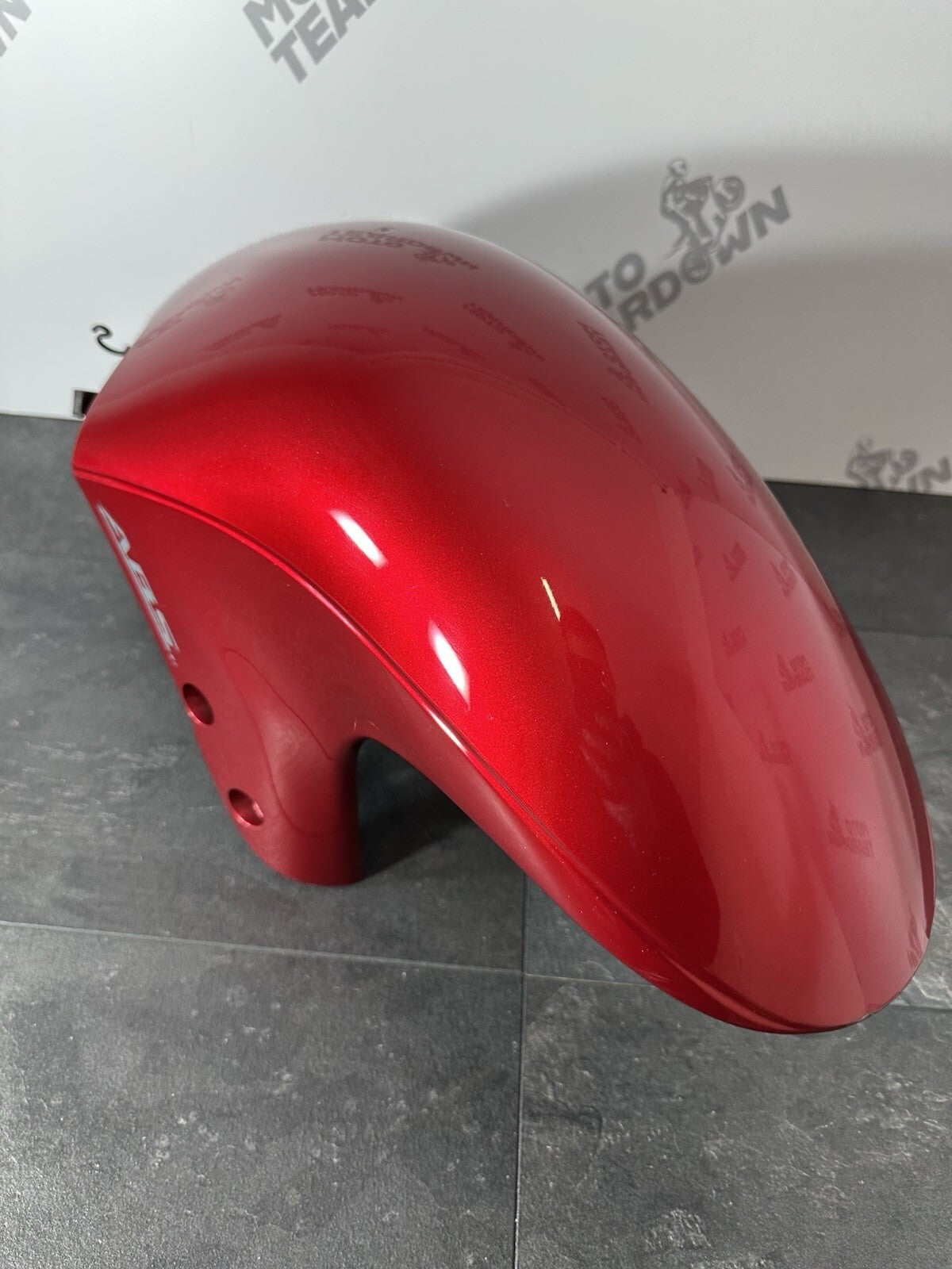 Suzuki GSXR 1300 2016 HAYABUSA Front Mudguard Front Fender 18408 Miles OEM