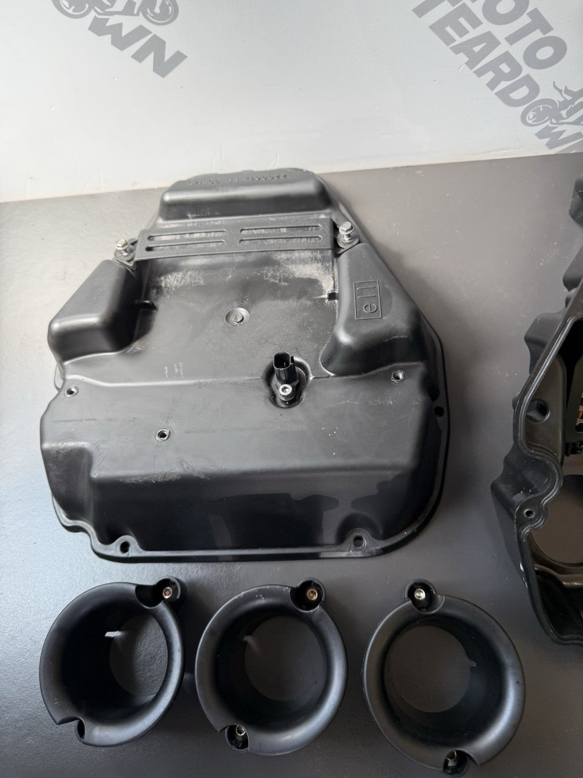 TRIUMPH STREET TRIPLE 675R Air Box Triumph Street Triple 675R 2010 SPARES/REPAIR