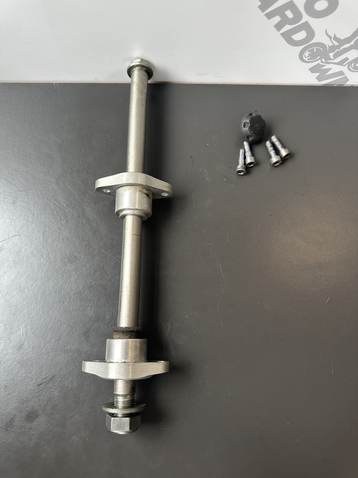 TRIUMPH STREET TRIPLE 675 SWINGARM SPINDLE YEAR 2013-2016 12,409 Miles