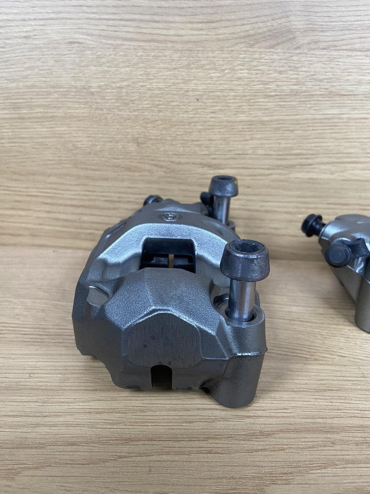 Triumph Street Triple 765 RS BREMBO FRONT BRAKE CALIPERS Brembo Monobloc M50 OEM