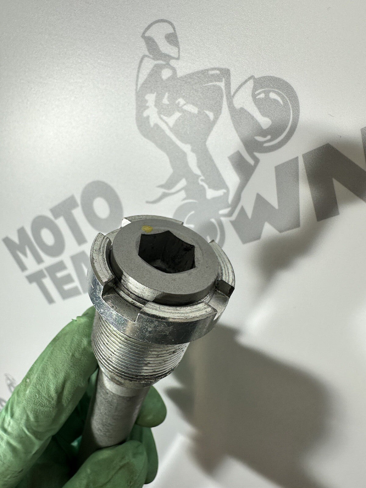 Aprilia Tuono V4 1100 2021 Swingarm Spindle Bolt 6606 Miles 2022-2024 OEM