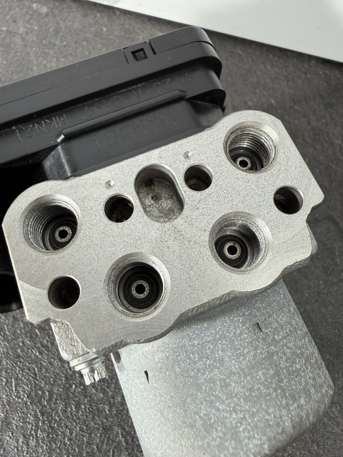 061f26e9-6c9e-4bba-bf81-f526fde22976