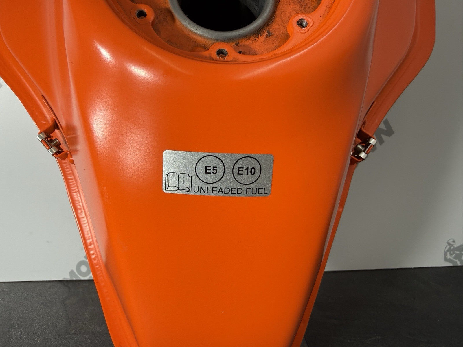 e70615b4-7ffa-4e2e-aa4a-edc31a8a9660