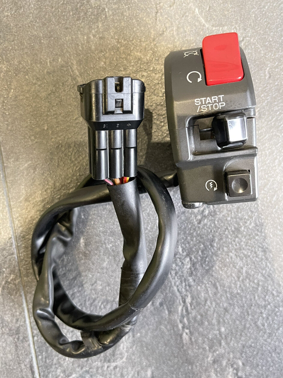 Kawasaki Ninja ZX10R 2017 Right Switchgear Kill Switch 16125 Miles 2016-2018 OEM