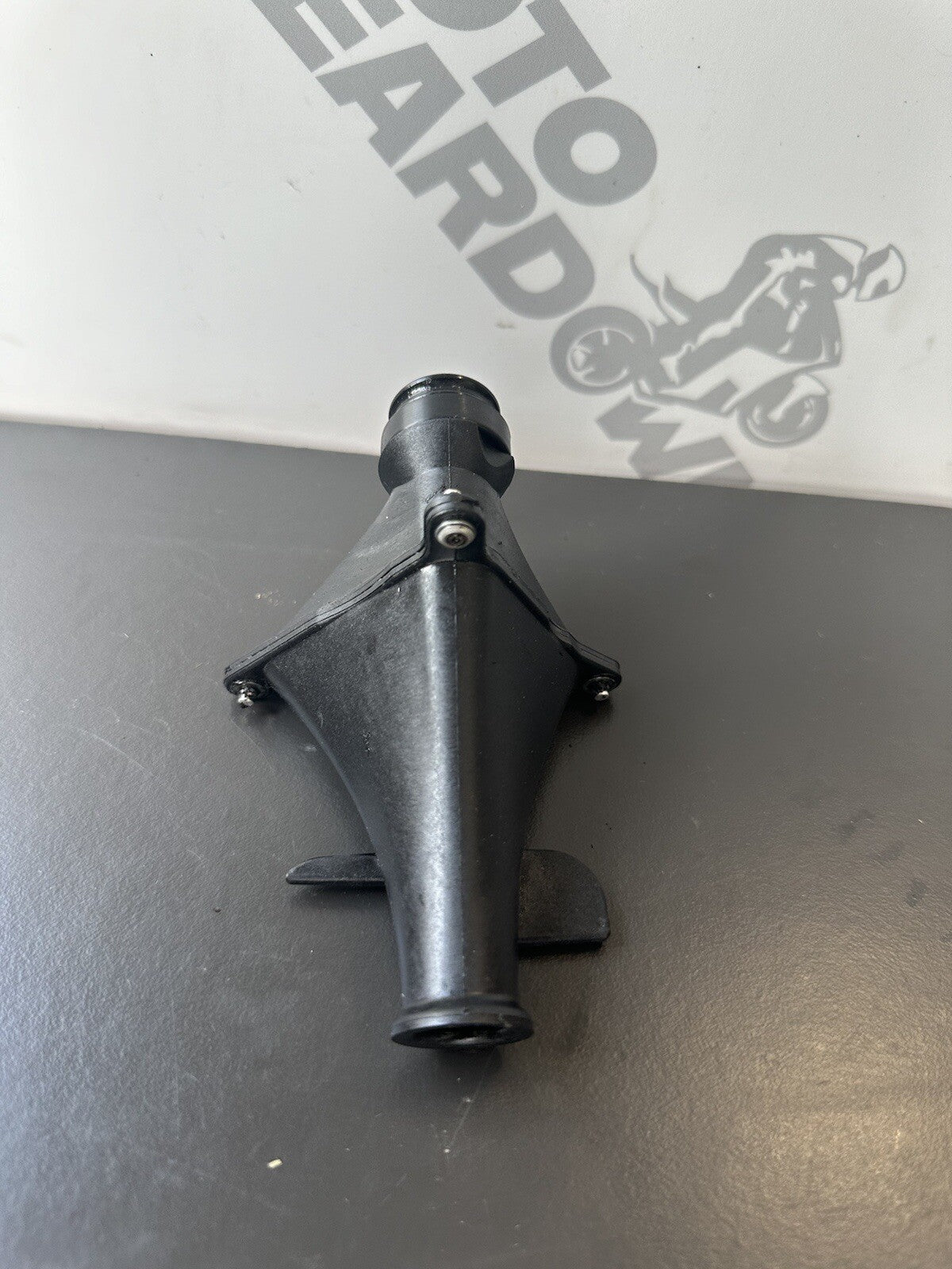 Triumph Speed Triple 1050 2011 2012 2013 2014 2015 Oil Pump Pick Up Pickup OEM