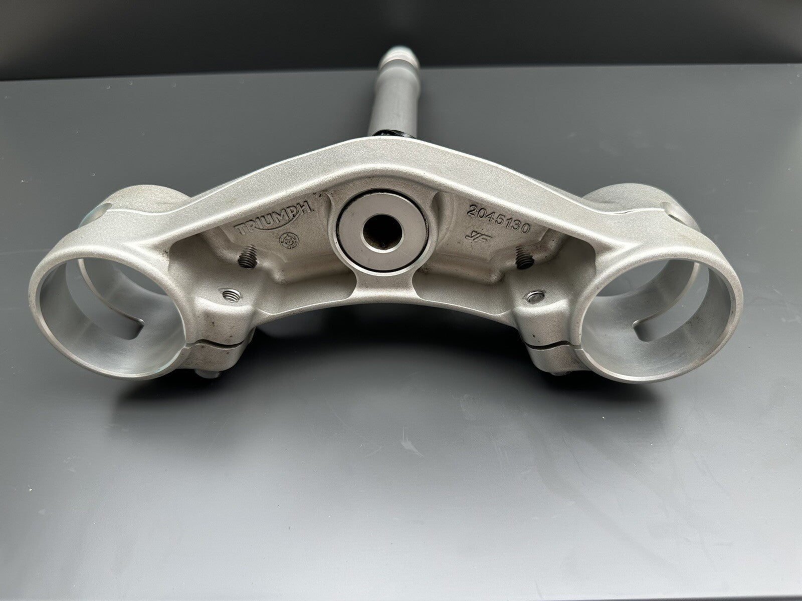 TRIUMPH SPEED TRIPLE 1200 RS 2022 BOTTOM FORK YOKE CLAMP 2045130 SPARES REPAIRS