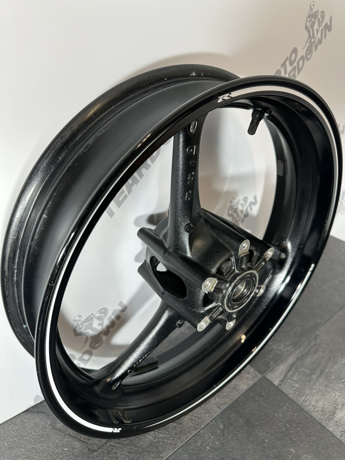 Suzuki GSXR 1000 2014 Front Wheel Rim ENKEI 22774 Miles 2009-2016 OEM 600 750