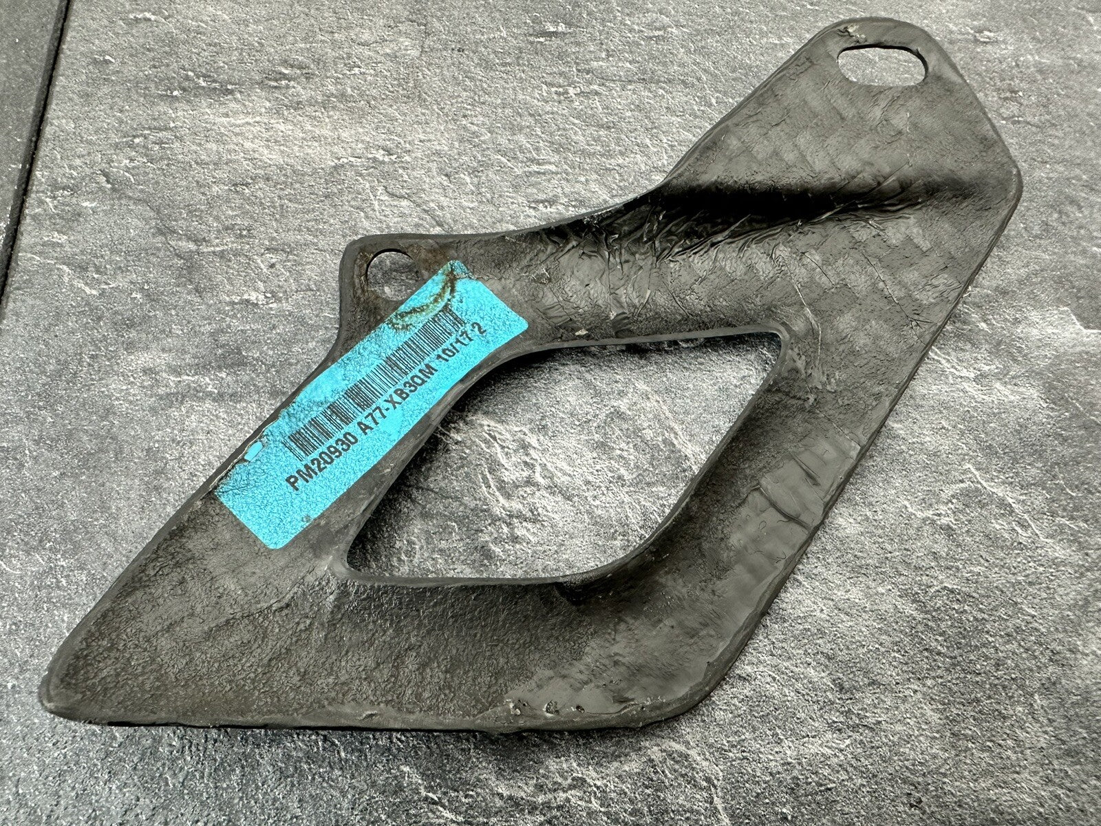 Aprilia Tuono V4 1100 Factory 2020 Carbon Fibre Chain Guide Guard 6889m OEM 2019