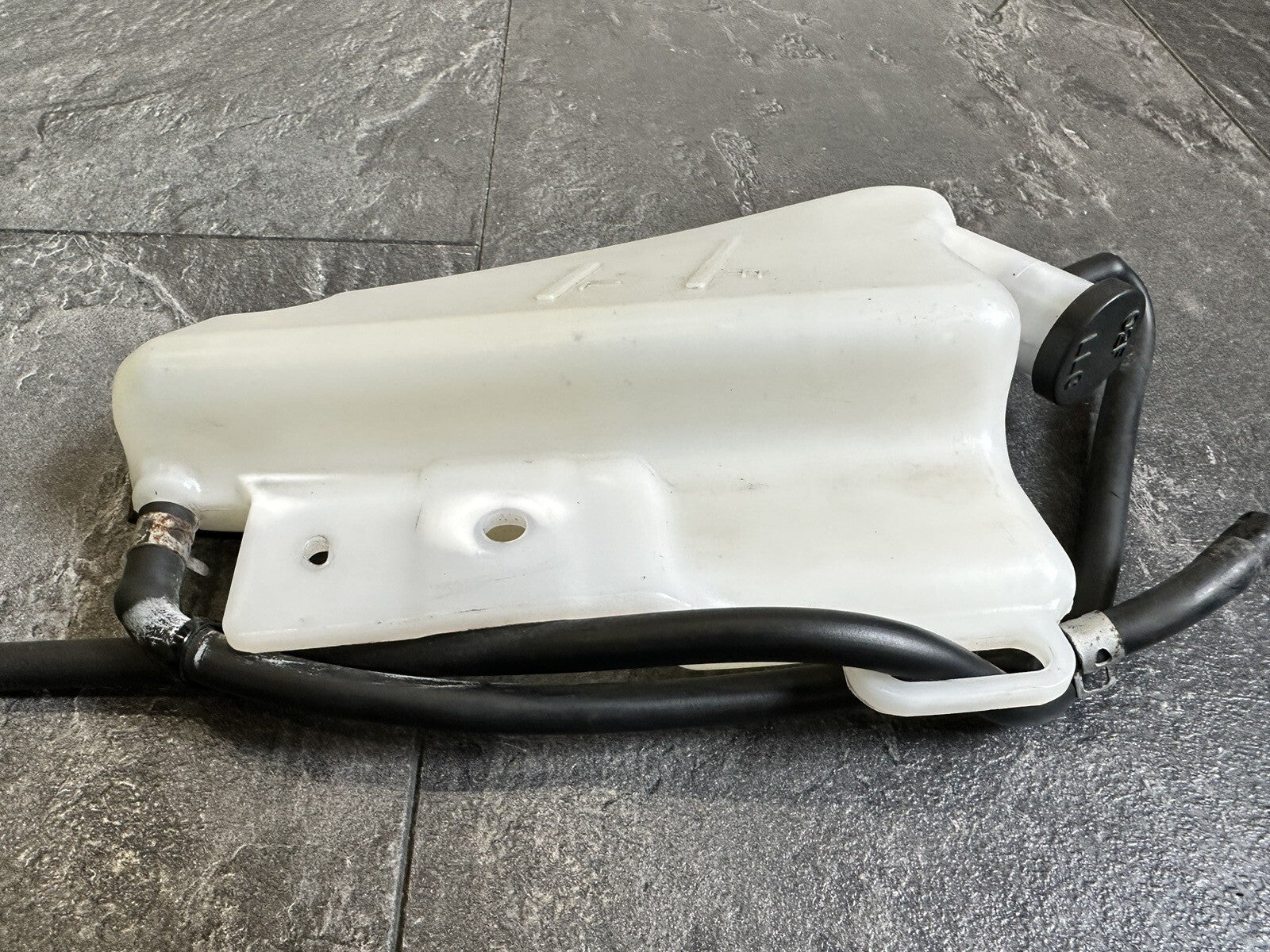 Suzuki GSXR 1000 2009 Coolant Expansion Tank Reservoir 2009-2016 Only 9715 Miles