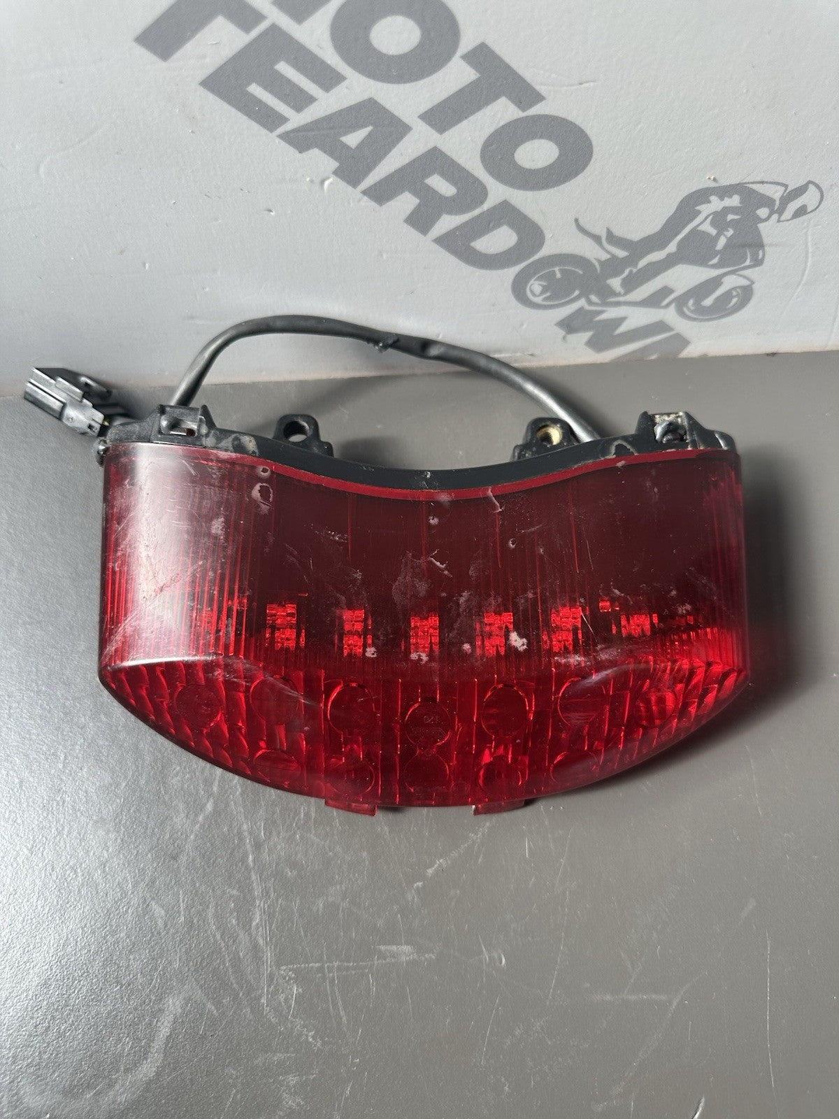TRIUMPH STREET TRIPLE 675 675R BRAKE TAIL LIGHT - REAR LIGHT BRAKE LIGHT 2007-11