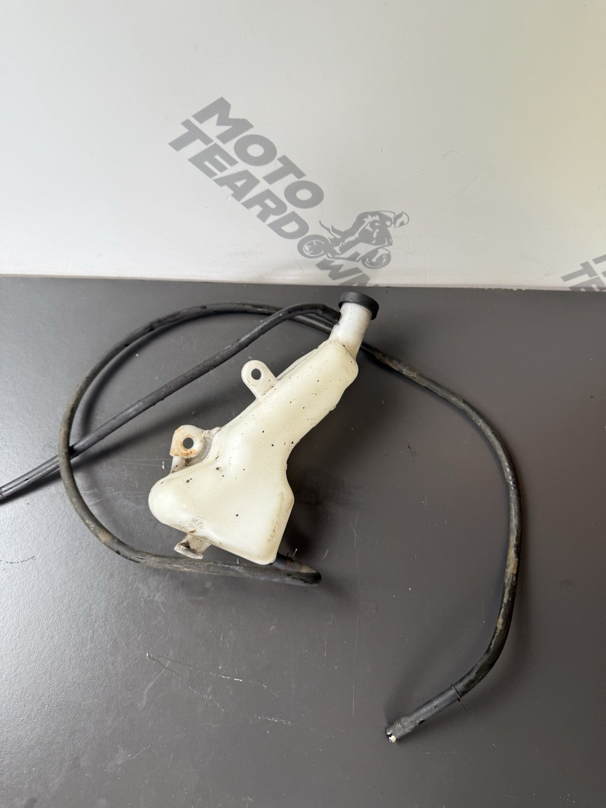 Suzuki GSXS 125 Water Coolant Header Bottle Radiator Coolant Bottle 2017-2021