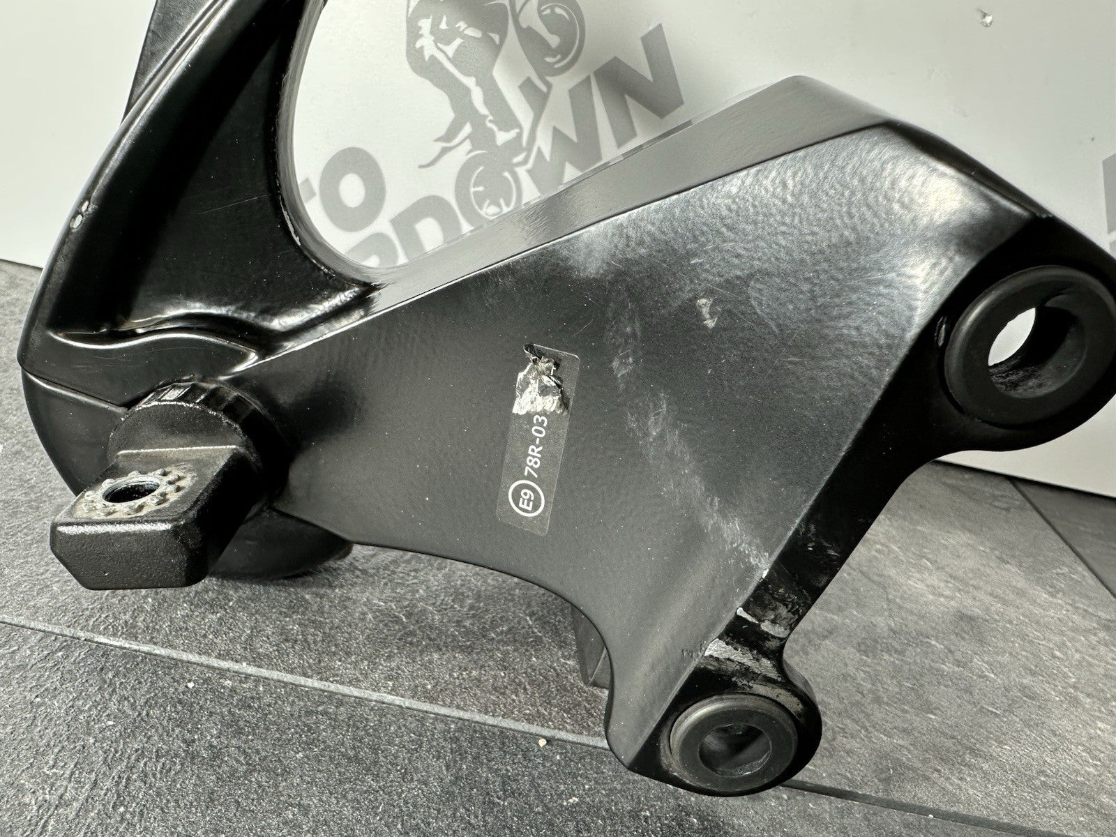 Triumph Street Triple 675 R 2015 Clock Stay Top Bracket 16470m 2013-2016 OEM
