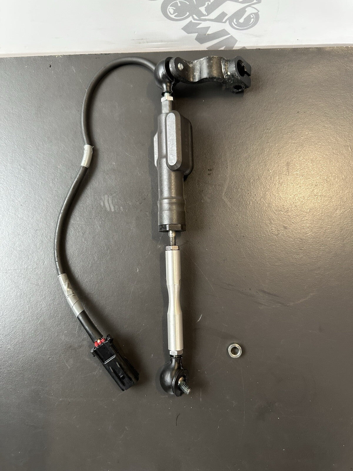 YAMAHA MT-09 SP Gear Shifter - B7N824800000 Yamaha MT09 SP Quickshifter OEM 2022