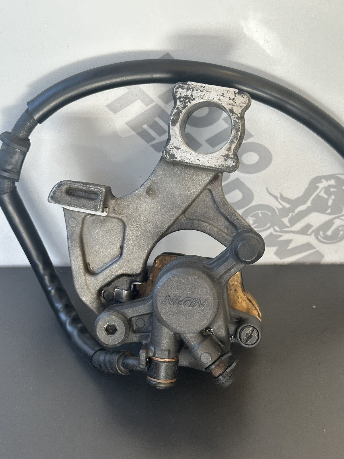 SUZUKI GSX R1000 GSXR 1000 2009-2016 Rear BRAKE CALIPER REAR Caliper And Hanger