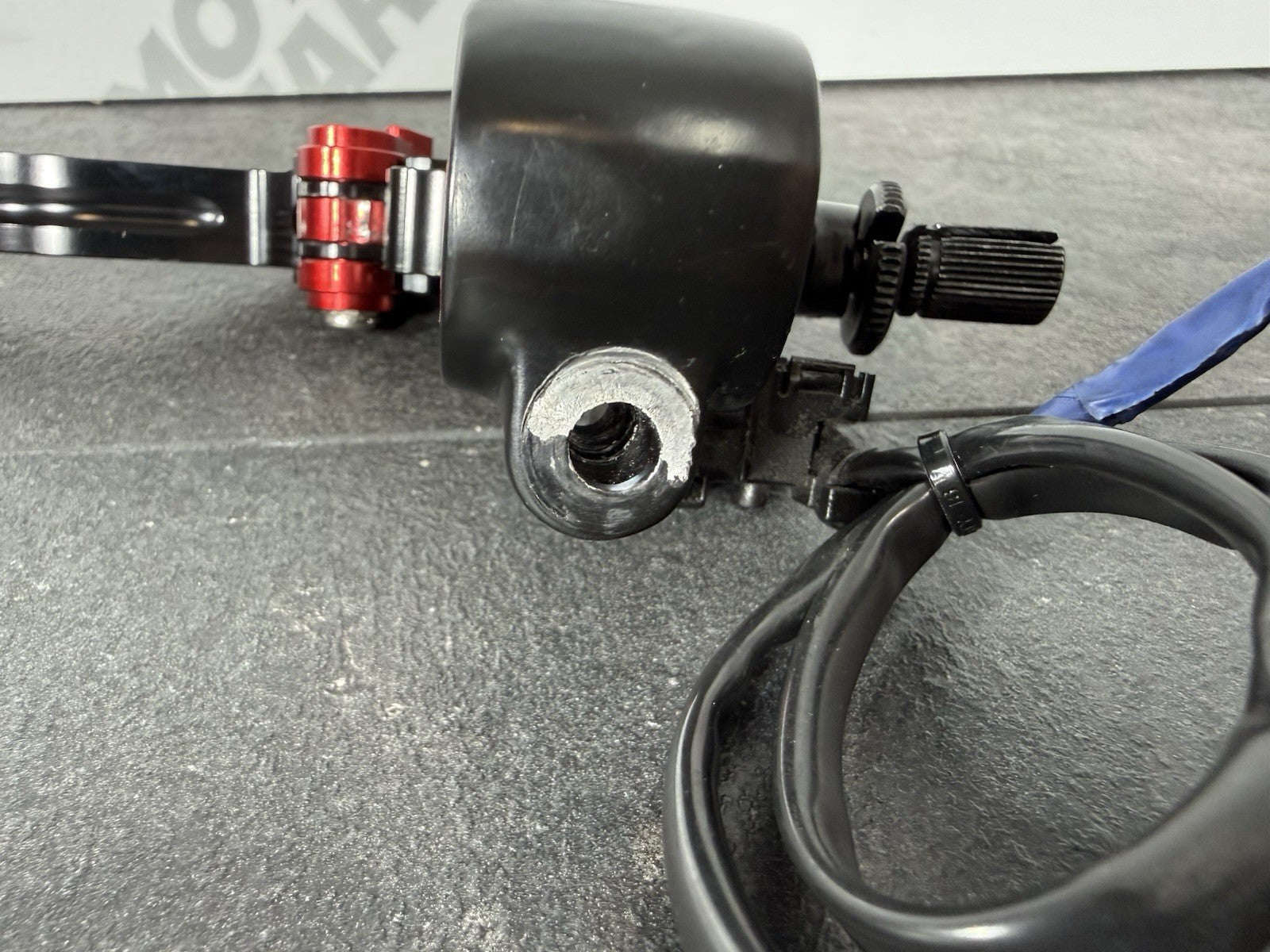 42709216-a4a8-4b2b-aa87-8d3f464d3d6a