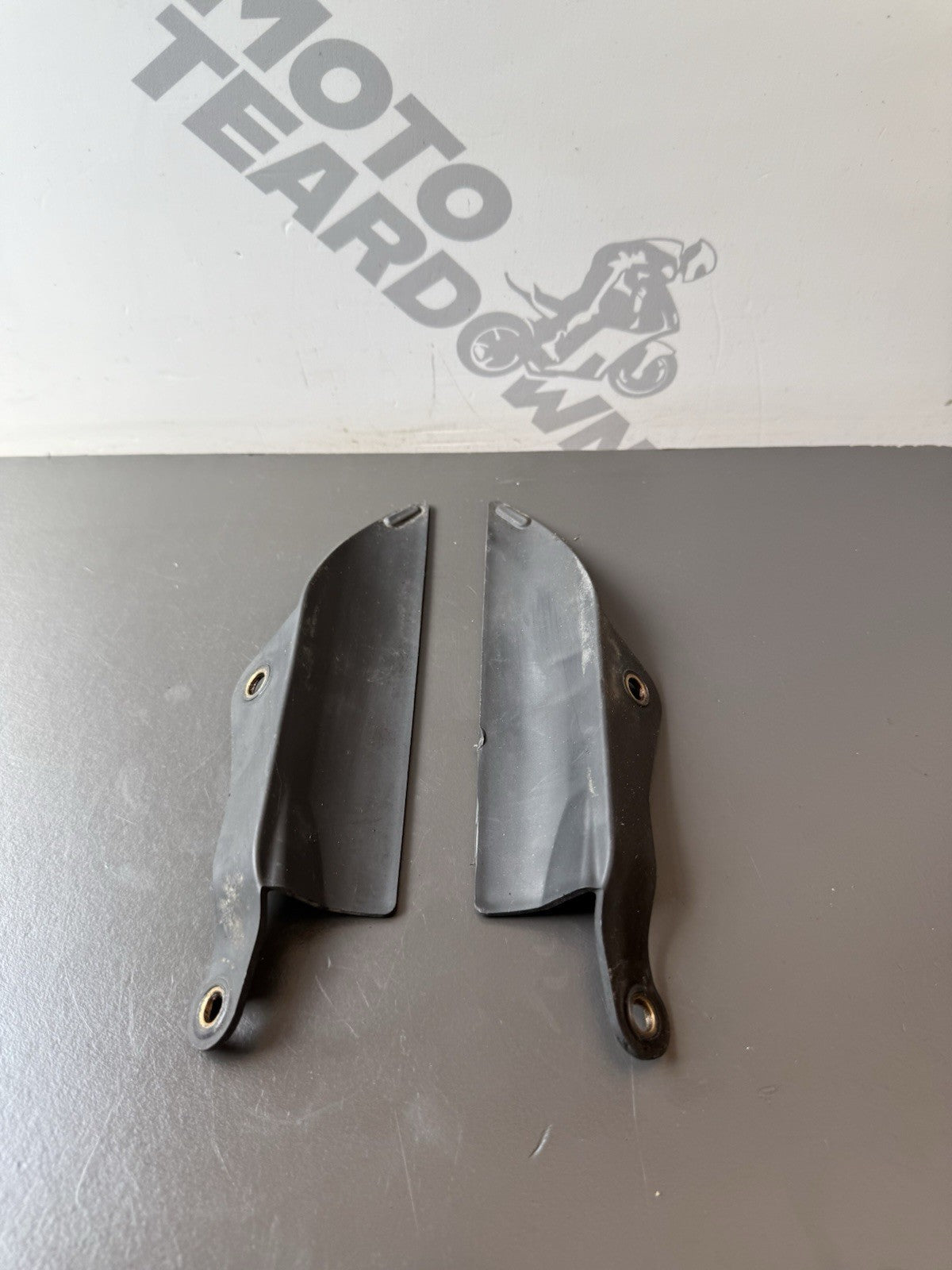 Triumph Street Triple 675 675R Front Forks Mudguard Trims Fairings T2307558 557