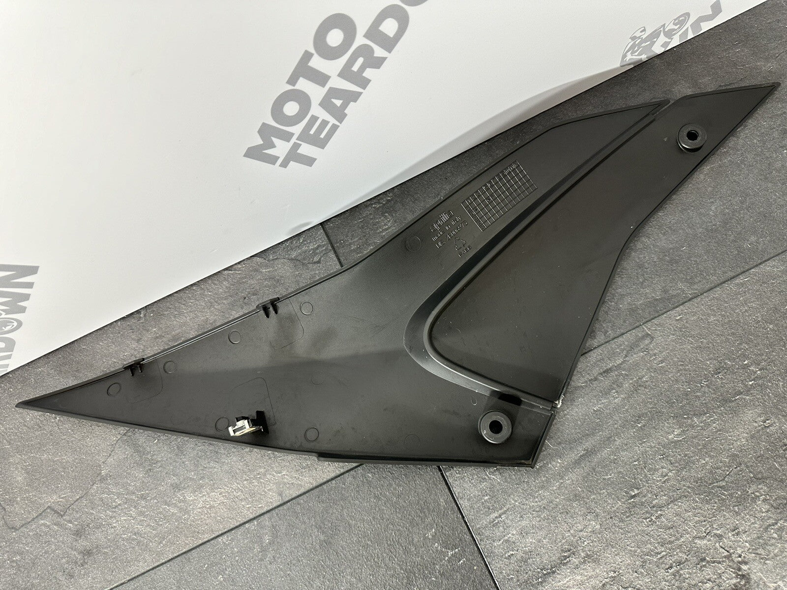 Aprilia Tuono V4 1100 2021 Left Tank Side Fairing Cowling 6606 Miles 2022-2024