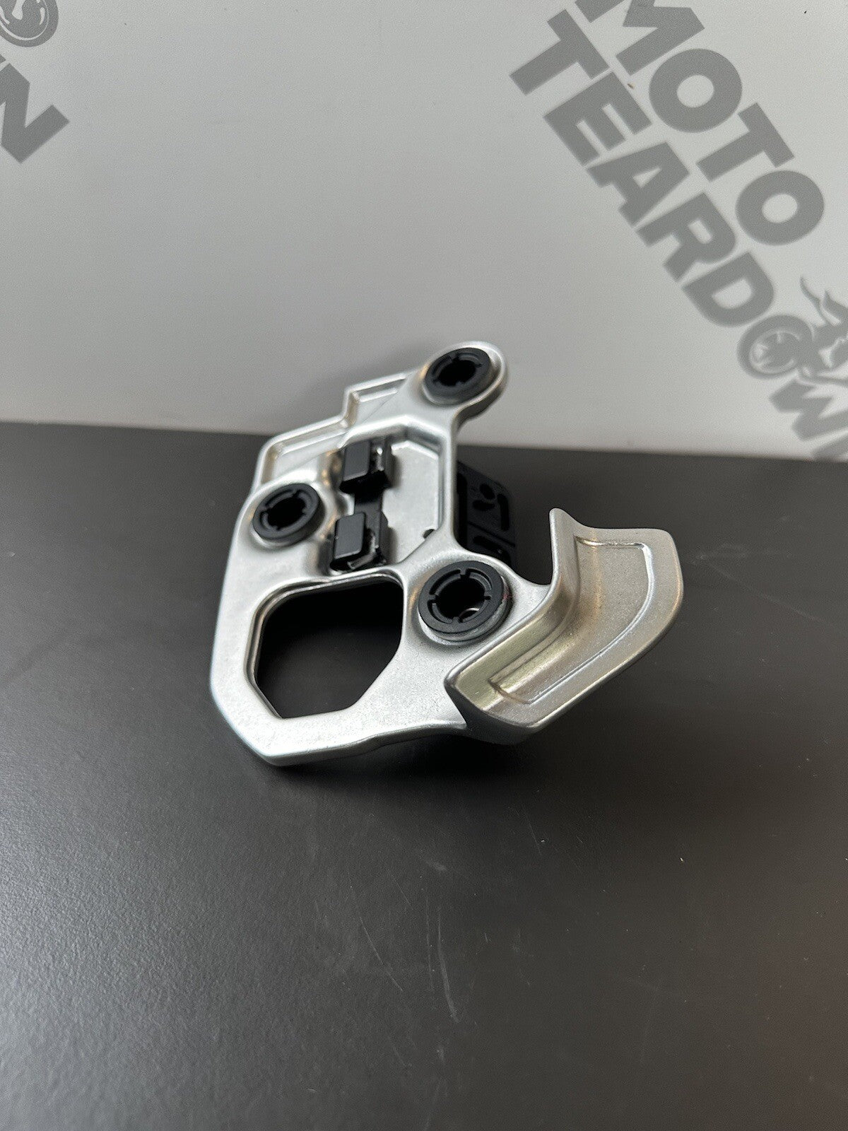 Triumph Street Triple 765 RS Speedo Bracket Clock Bracket Dash Mount Pivot 2017-
