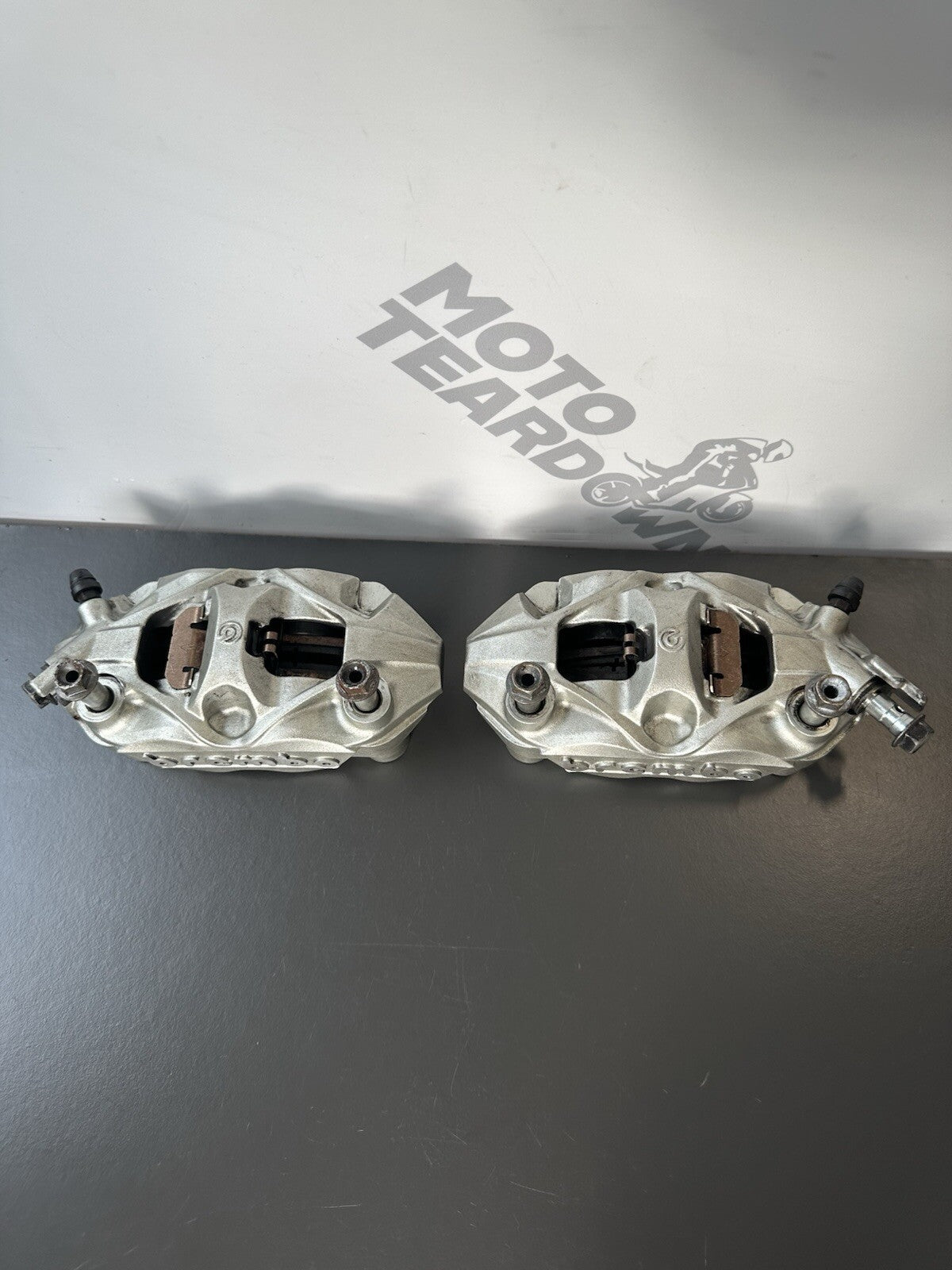 Suzuki GSXR600 GSXR750 Front brake calipers Brembo Monoblock 2011 - 2017 108mm