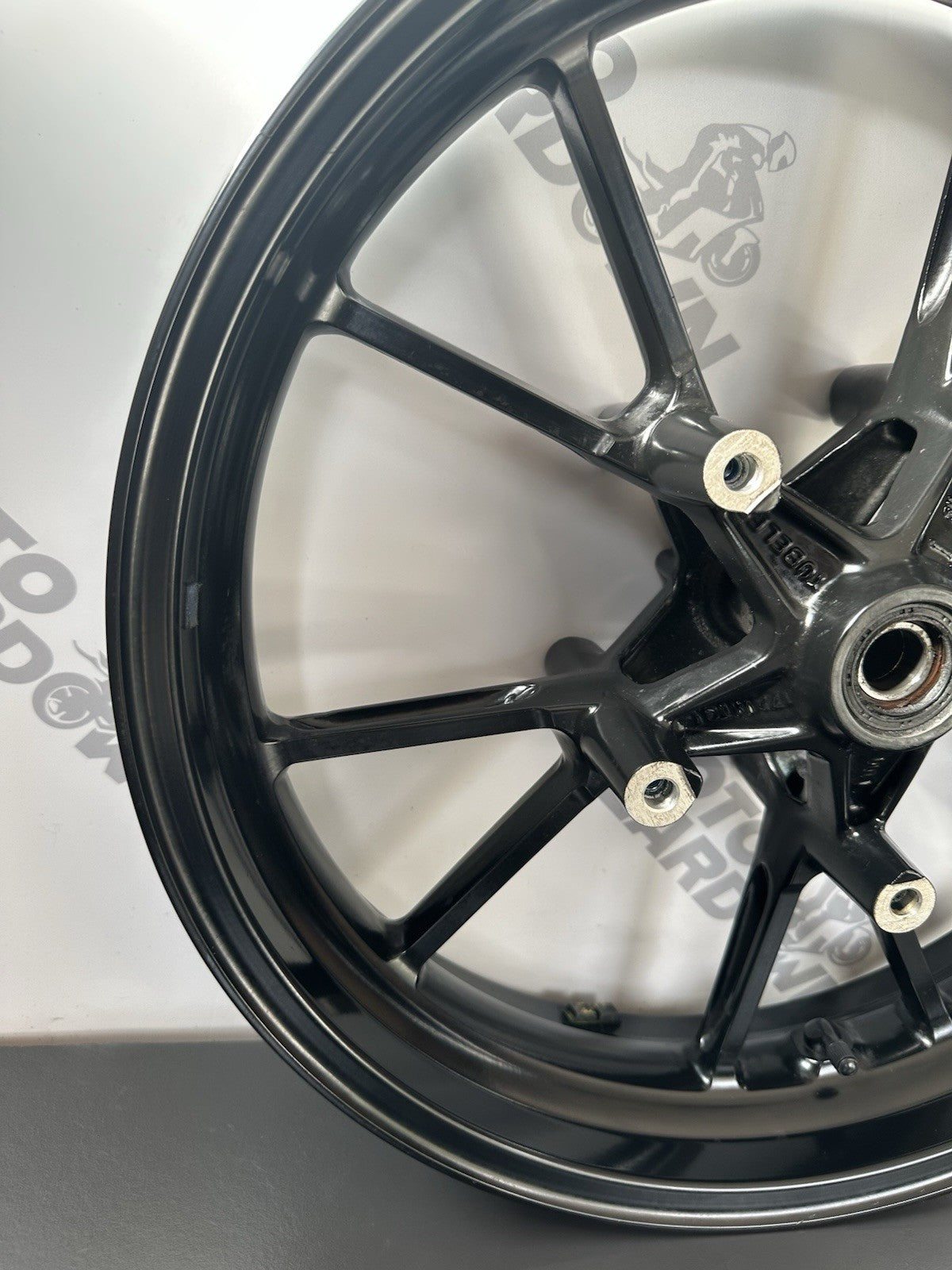 Triumph Speed Triple 1050 Front Wheel Front Rim 2011-2015 120/70 ZR17 OEM