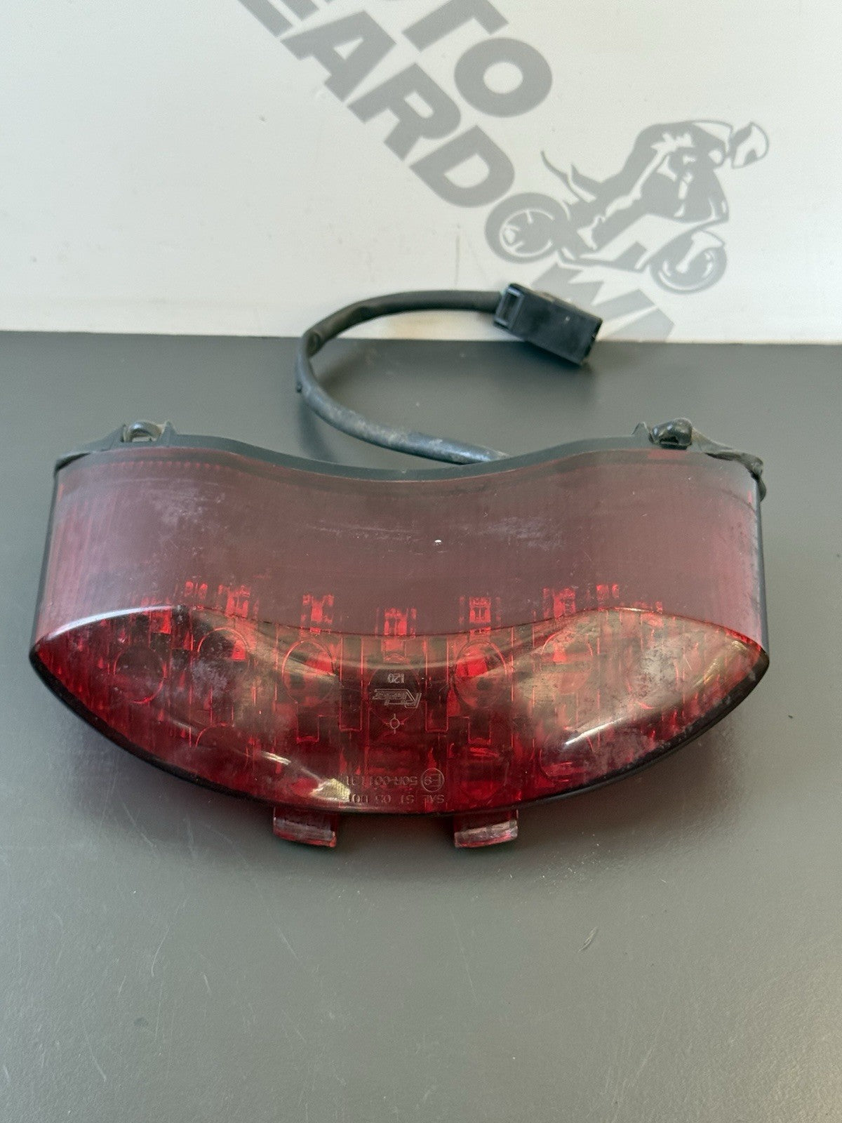TRIUMPH STREET TRIPLE 675 675R BRAKE TAIL LIGHT - REAR LIGHT BRAKE LIGHT 2007-11