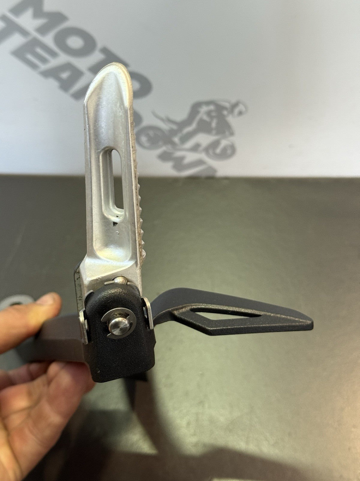 ab1e1d51-f8bc-459e-b0fd-e0bd5d835b6f