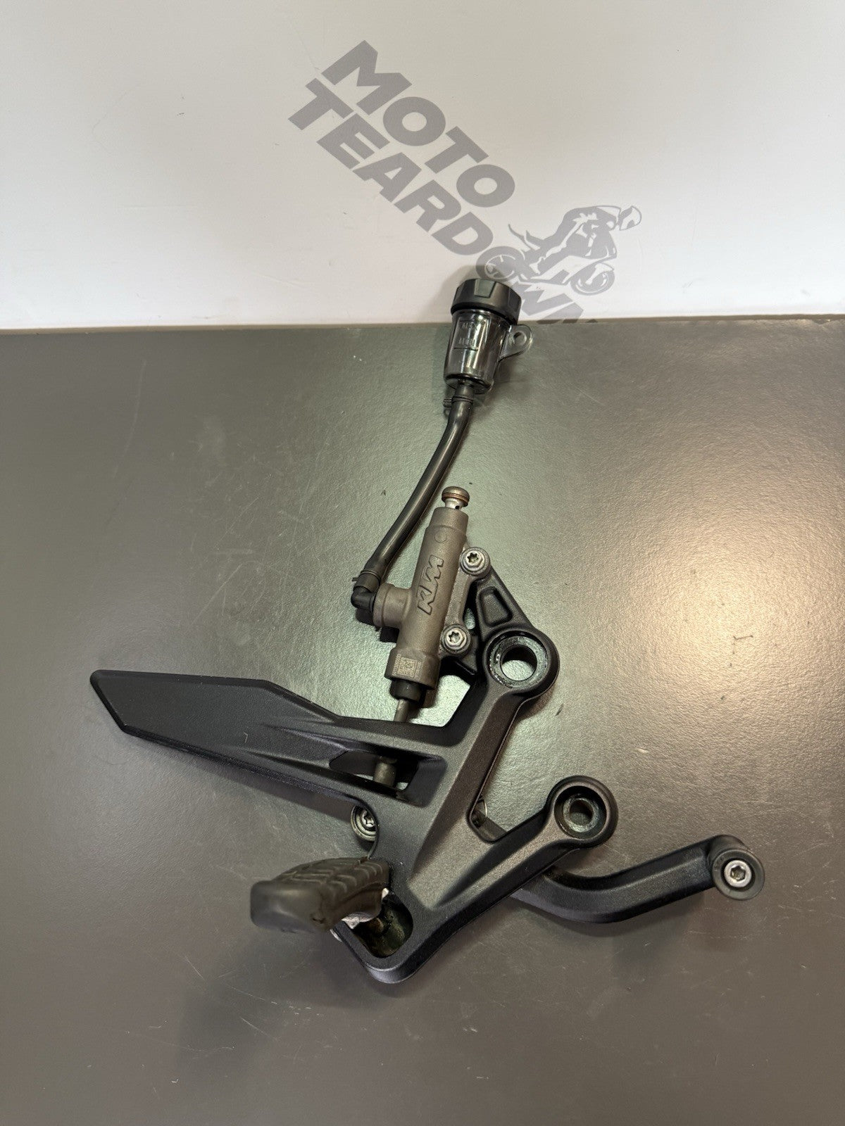 0c93290e-f98c-4722-9e99-4b6200df1caf