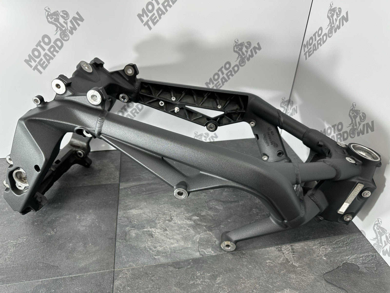 Triumph Street Triple 675 R 2015 Frame With V5 Main Frame 2013-2016 16470m CAT N