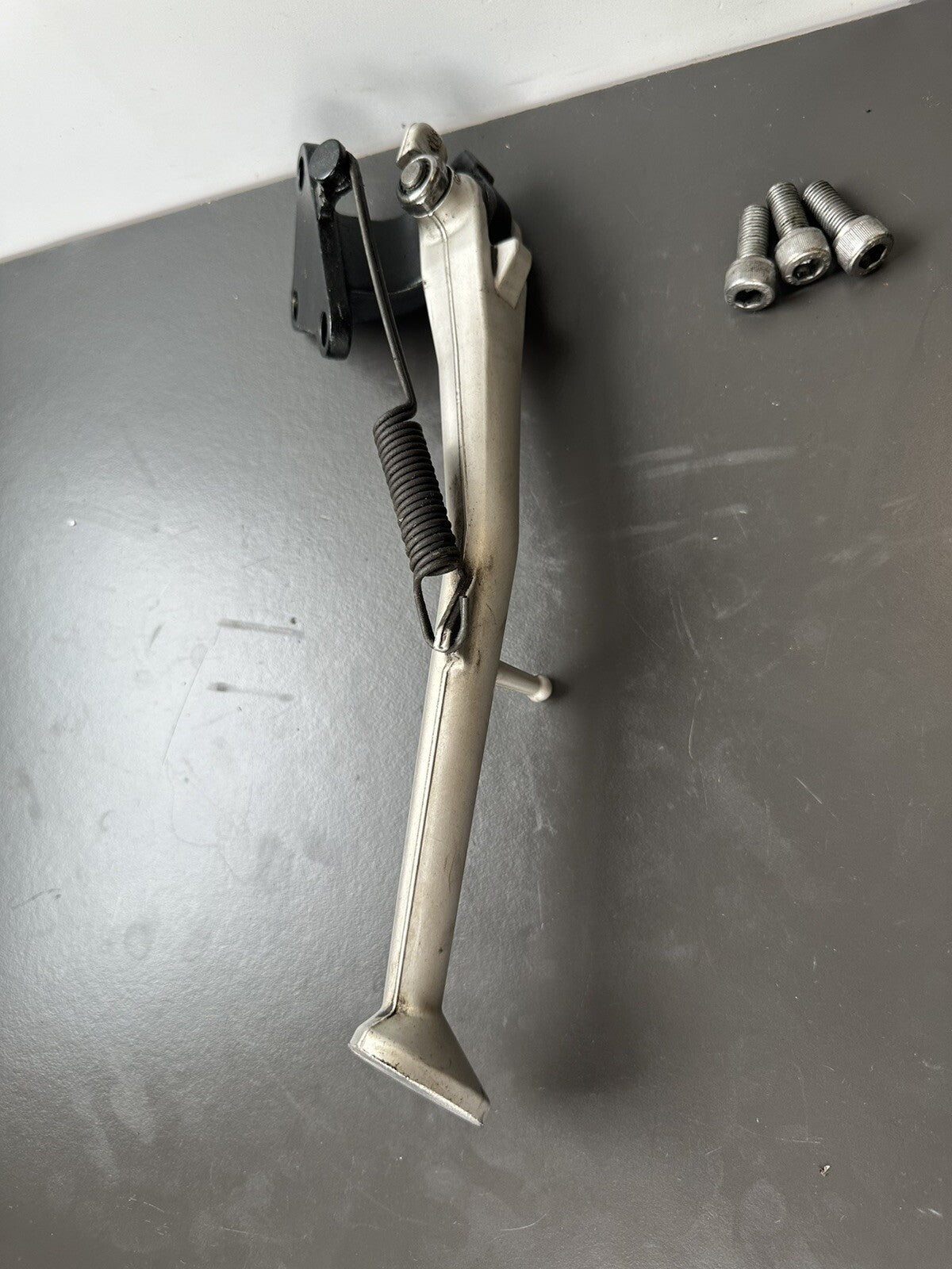 Triumph Speed Triple 1050 ABS 2011-2015 side prop kick stand 1050 Kick Stand OEM